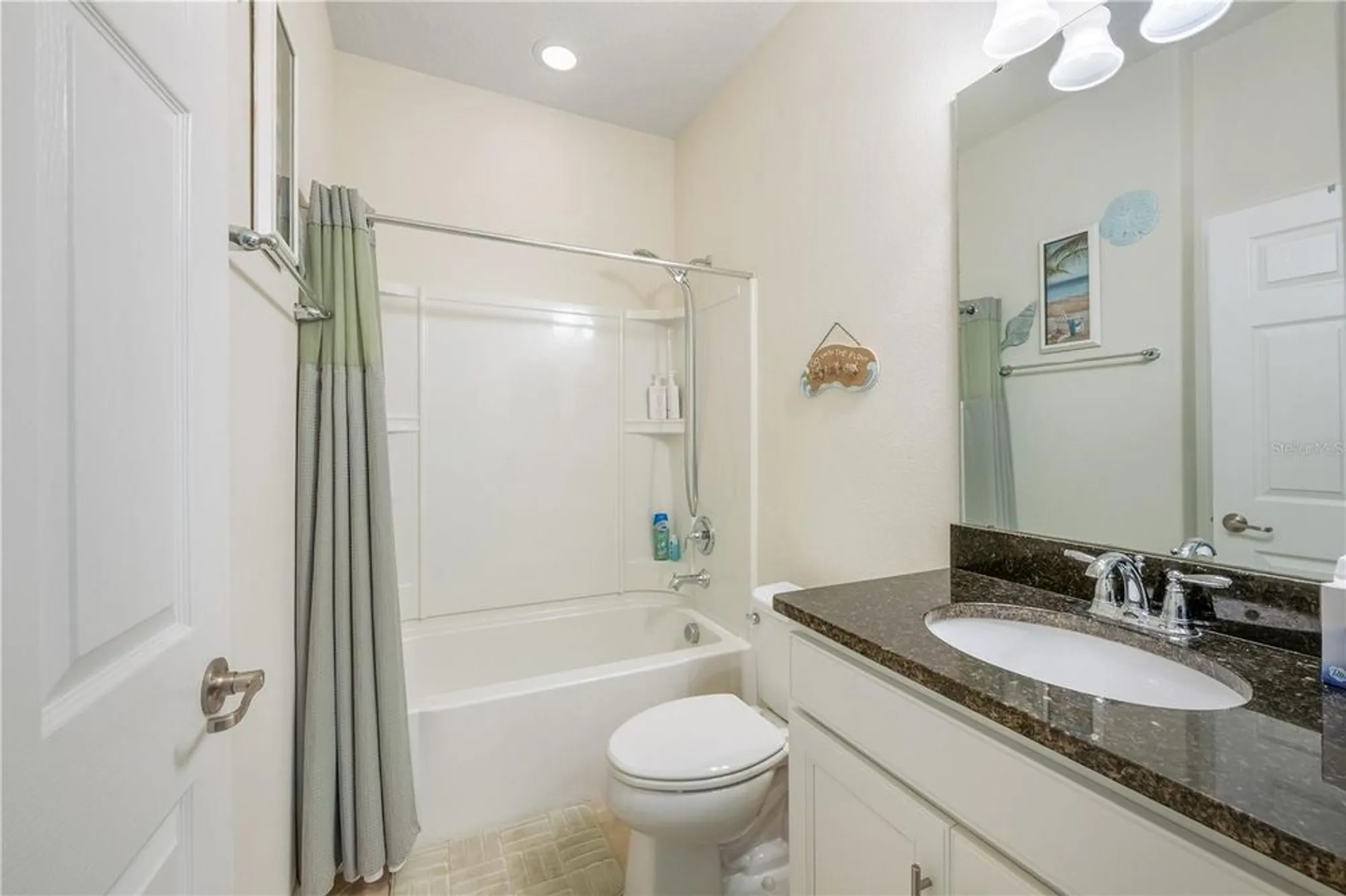 Property Slideshow image 25 of 32 | 372 toldedo rd, Davenport, FL, 33837