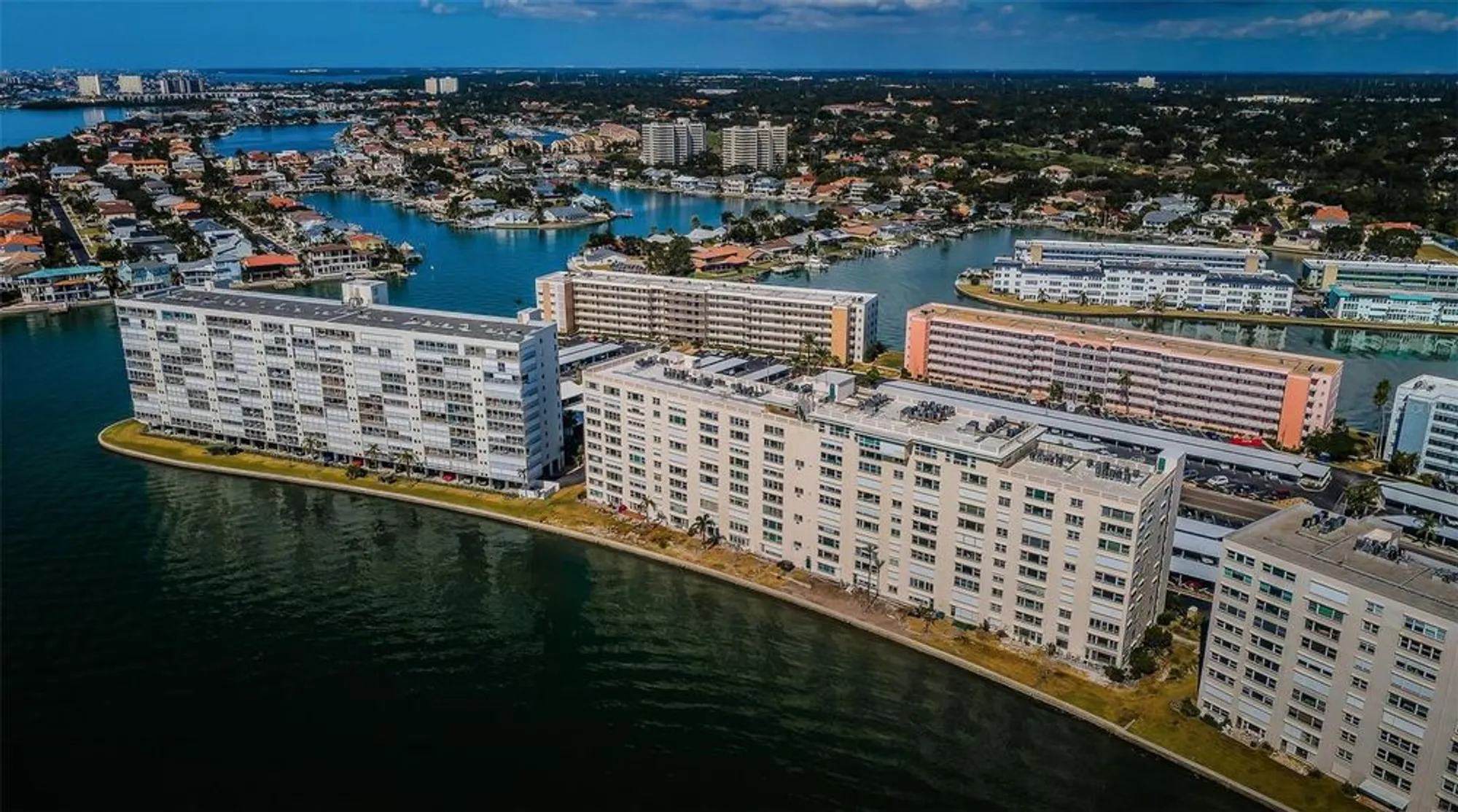 Property Slideshow image 34 of 82 | 6020 shore blvd 1009, Gulfport, FL, 33707