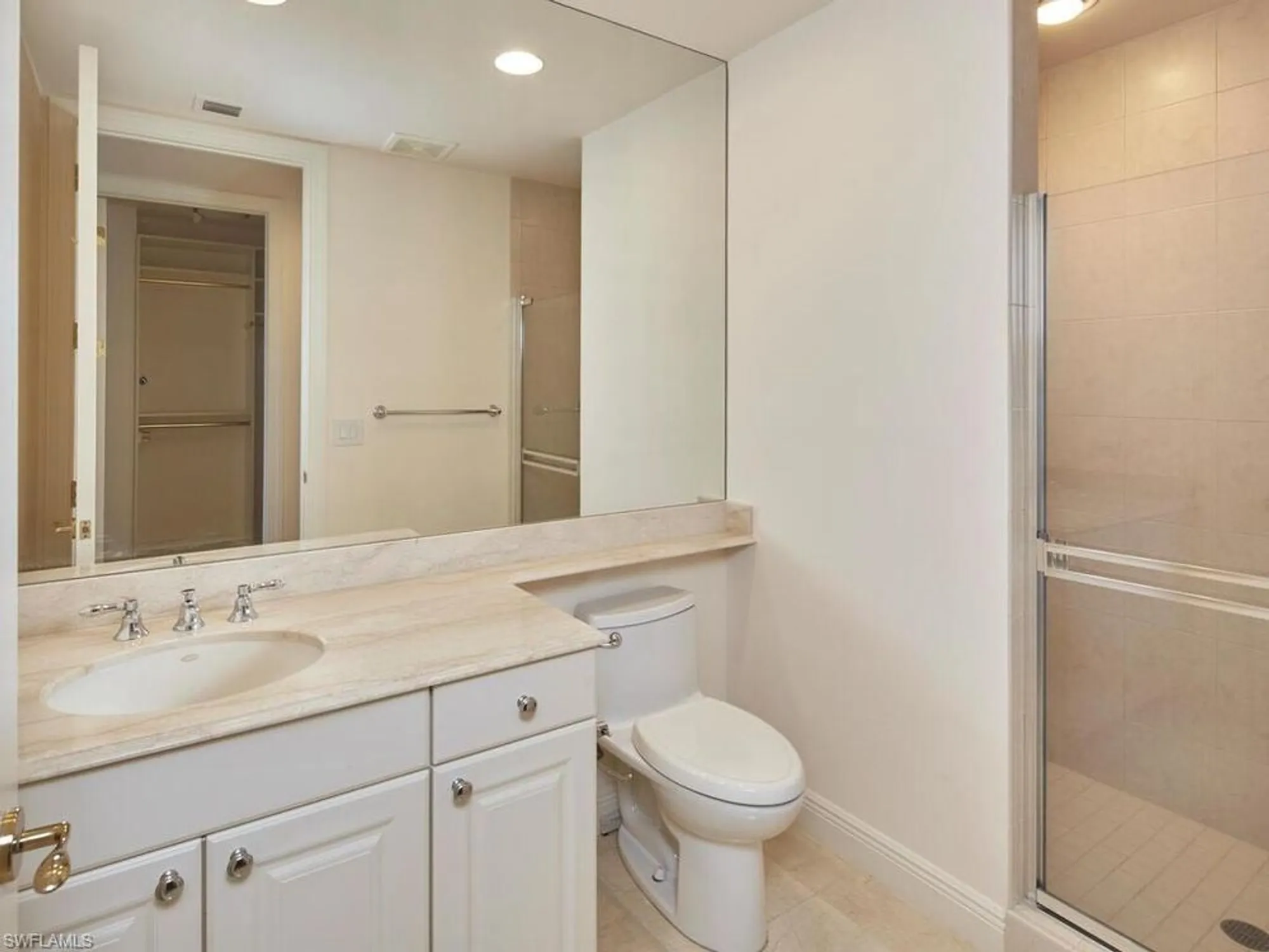Property Slideshow image 13 of 22 | 5051 pelican colony blvd apt 1003, Bonita Springs, FL, 34134