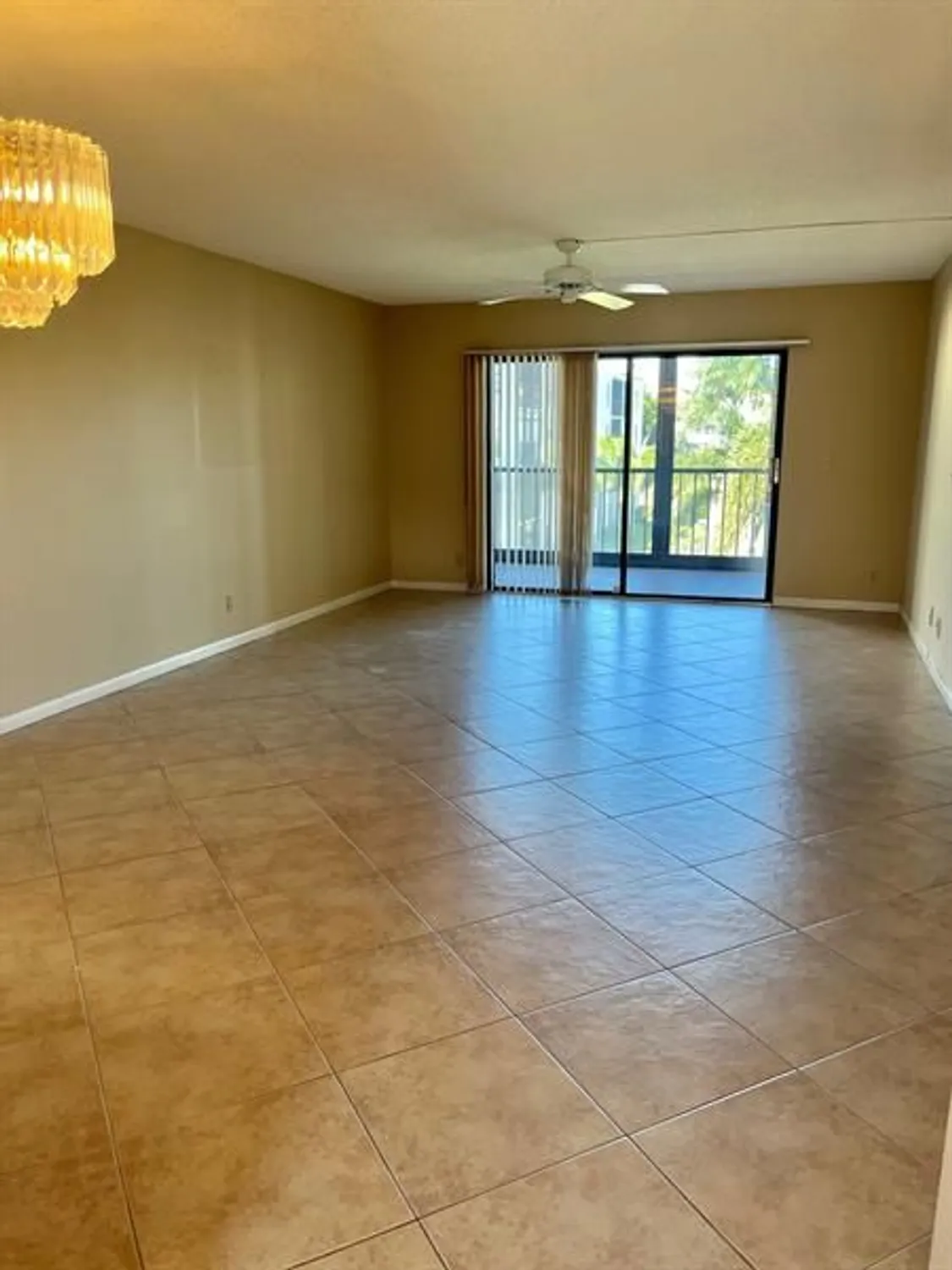 Property Slideshow image 19 of 71 | 7351 kinghurst dr 302, Delray Beach, FL, 33446