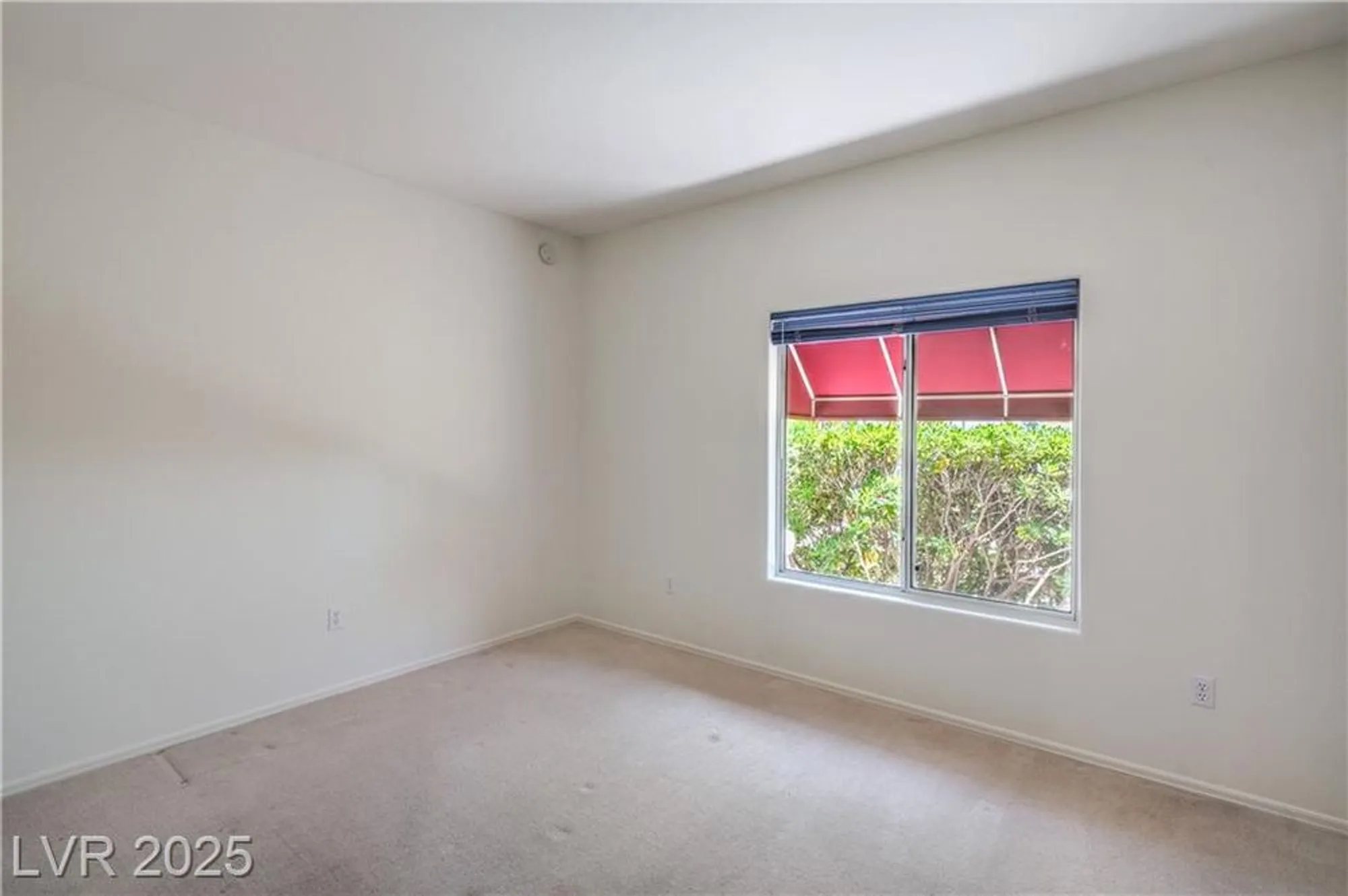 Property Slideshow image 16 of 34 | 2413 rockford st, Las Vegas, NV, 89134