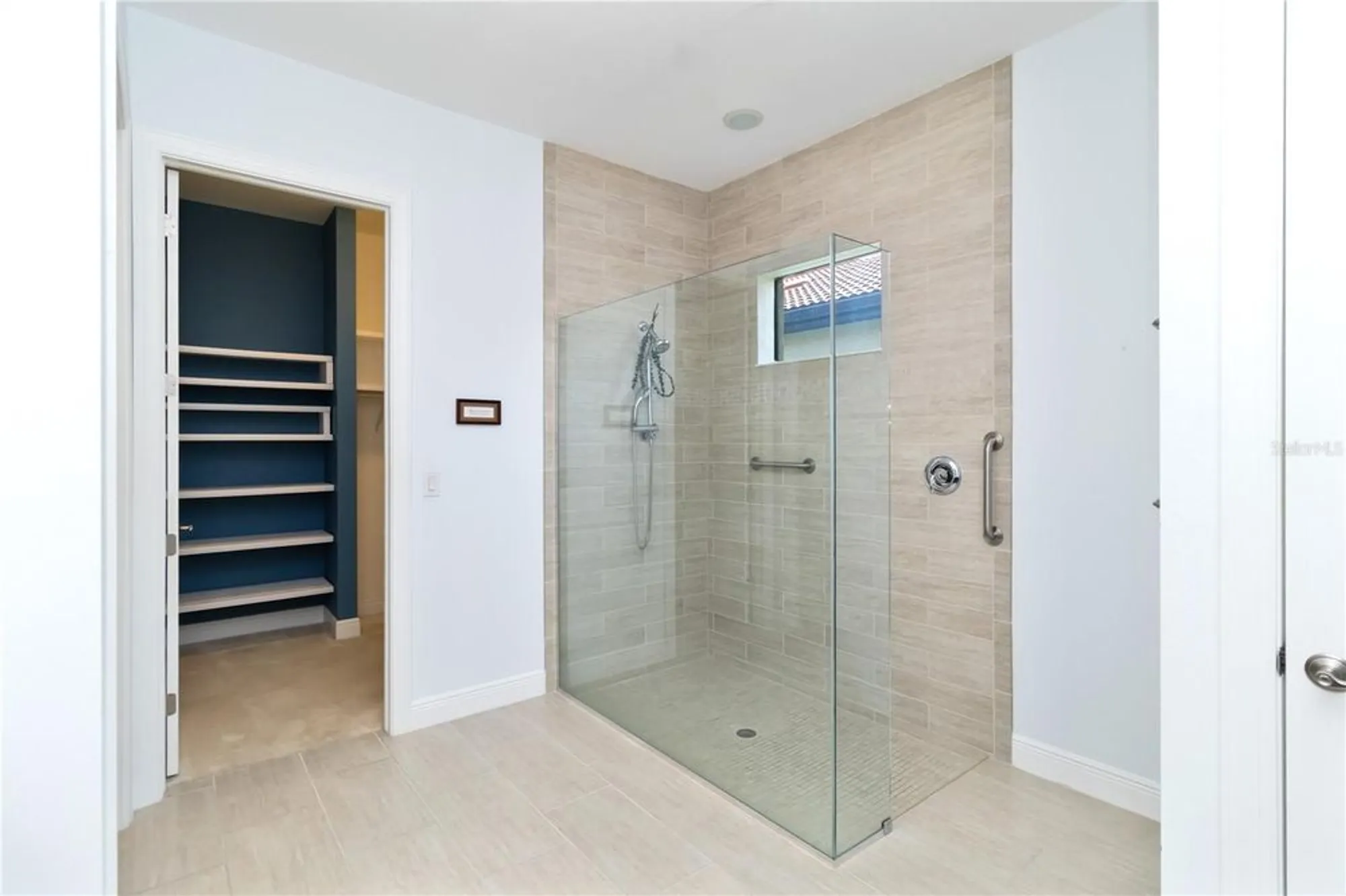 Property Slideshow image 22 of 75 | 10618 corkwood ct, Venice, FL, 34293