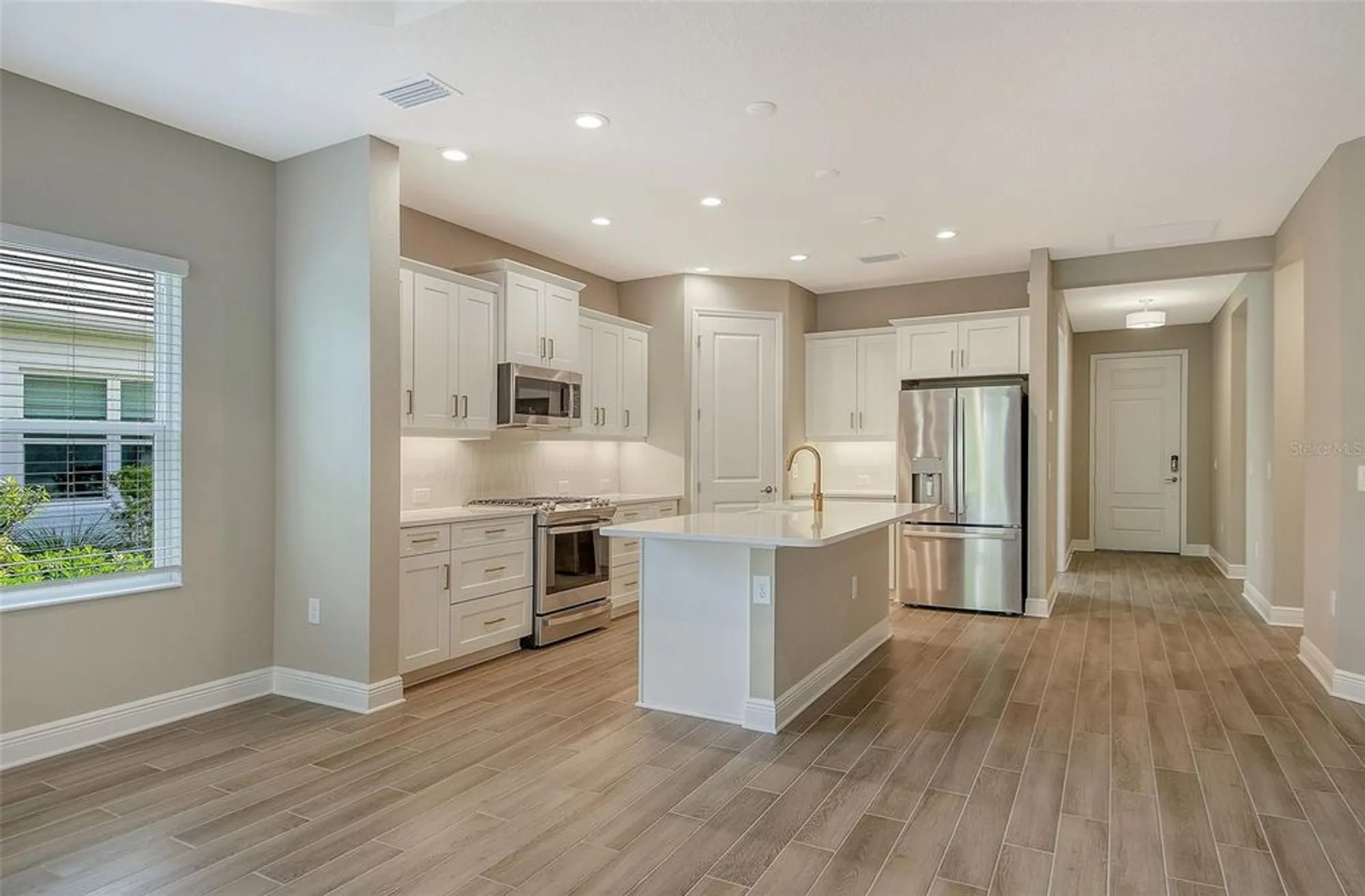 Property Slideshow image 13 of 35 | 12709 palatka dr, Venice, FL, 34293