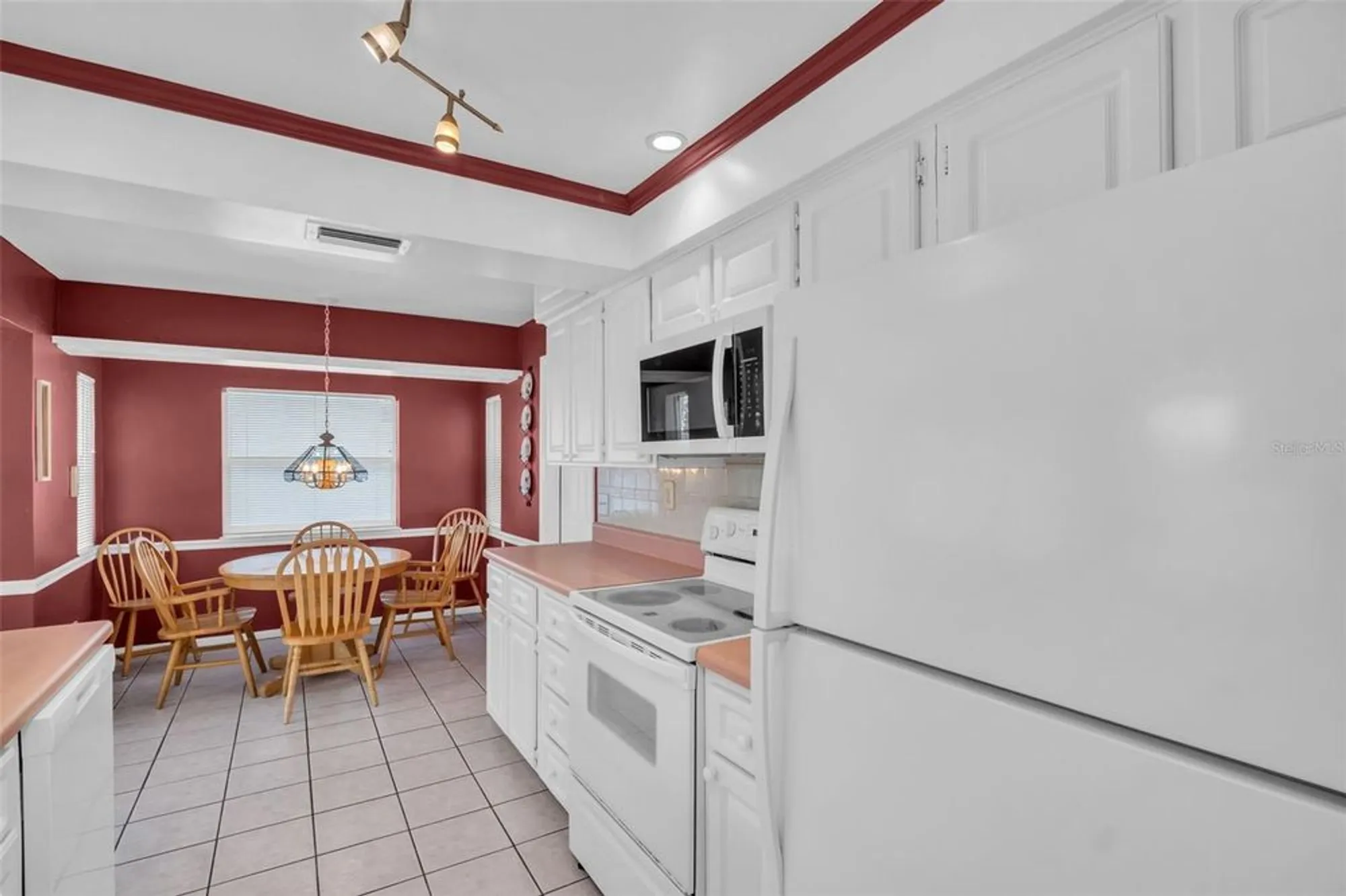 Property Slideshow image 24 of 71 | 9082 141st st, Seminole, FL, 33776
