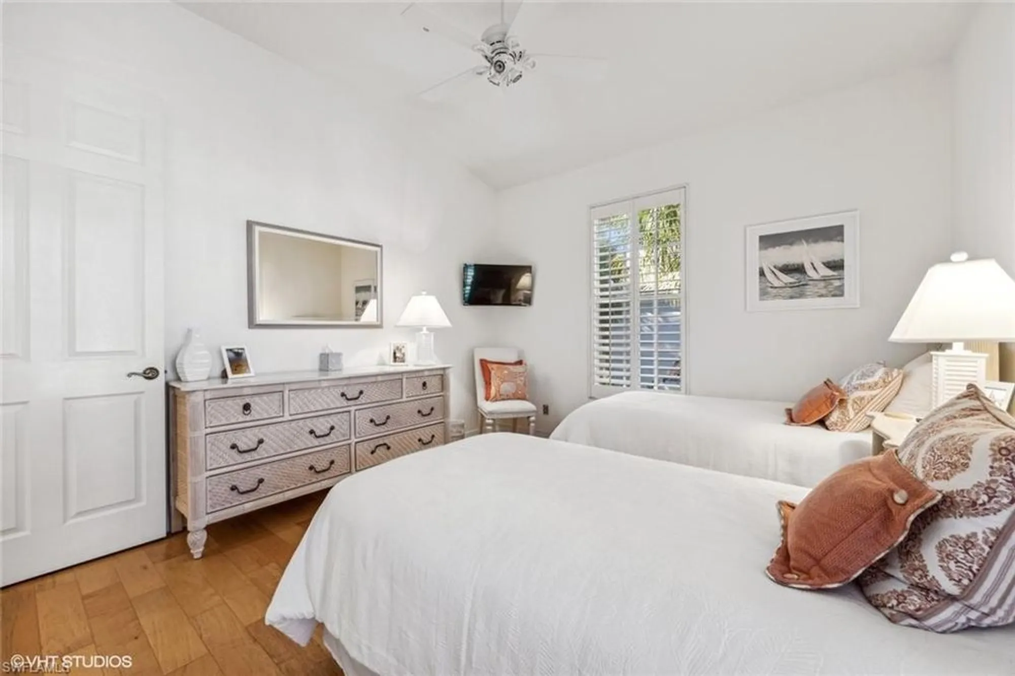 Property Slideshow image 18 of 38 | 24360 sandpiper isle way 205, Bonita Springs, FL, 34134