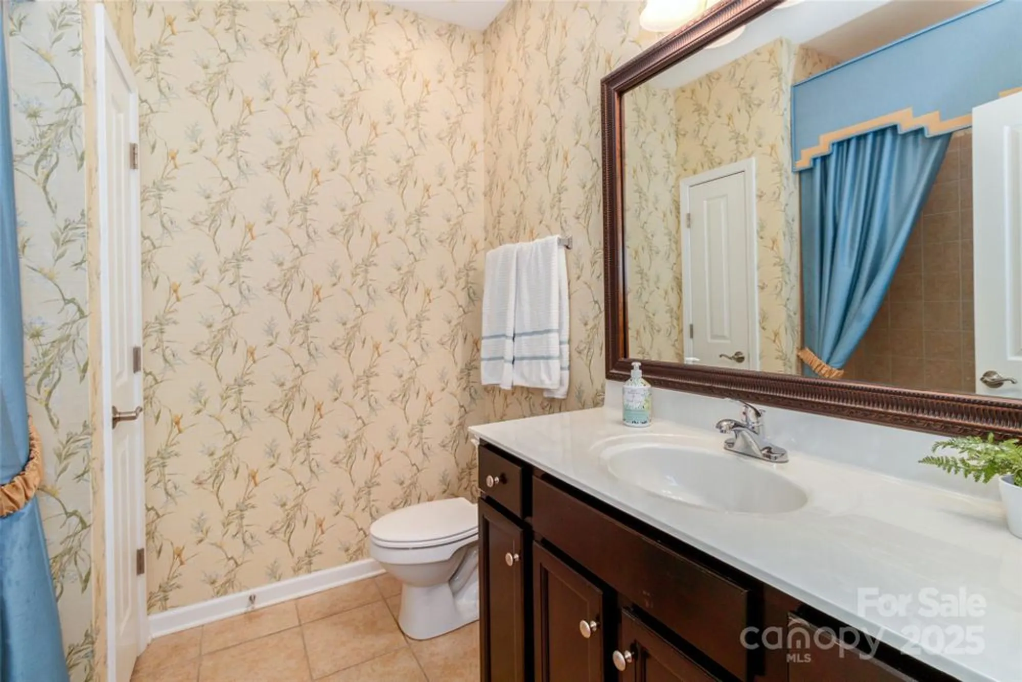 Property Slideshow image 22 of 46 | 4423 parkgate dr, Matthews, NC, 28105