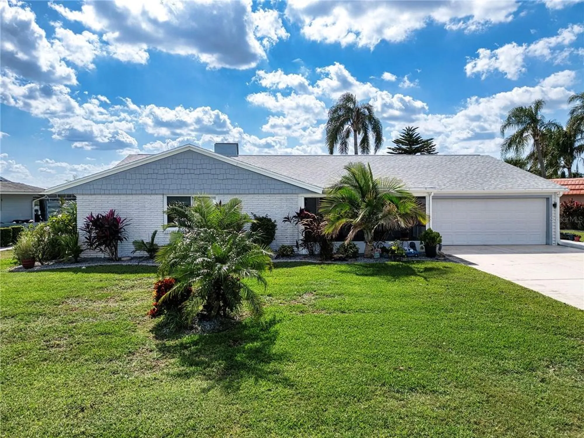 Property Slideshow image 4 of 100 | 1606 bunker hill dr, Sun City Center, FL, 33573