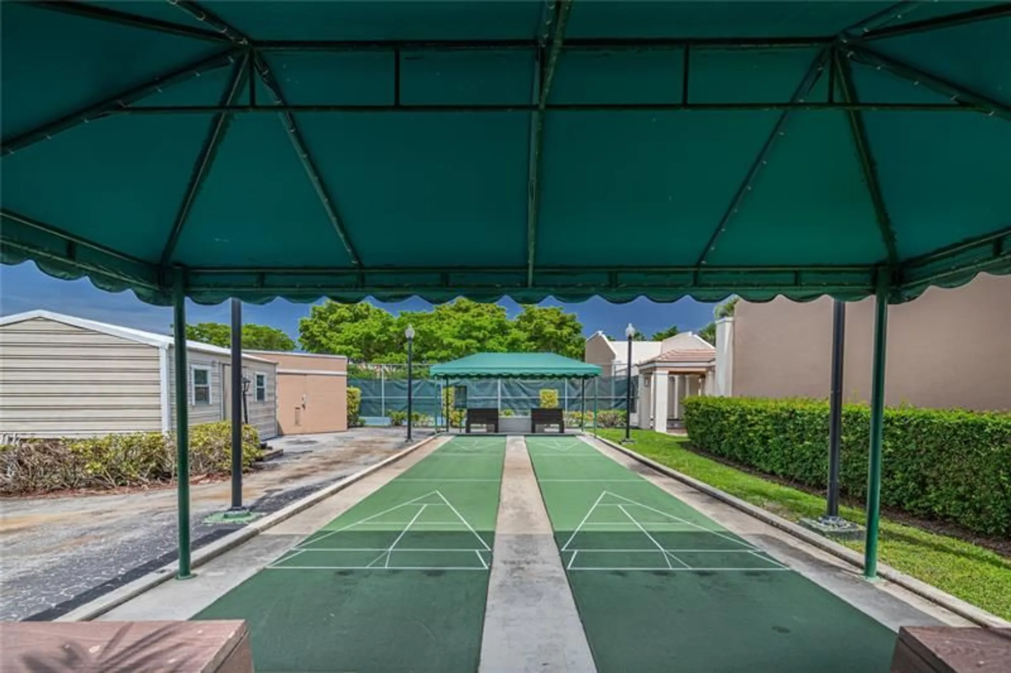 Property Slideshow image 34 of 50 | 7312 fairfax dr 102, Tamarac, FL, 33321