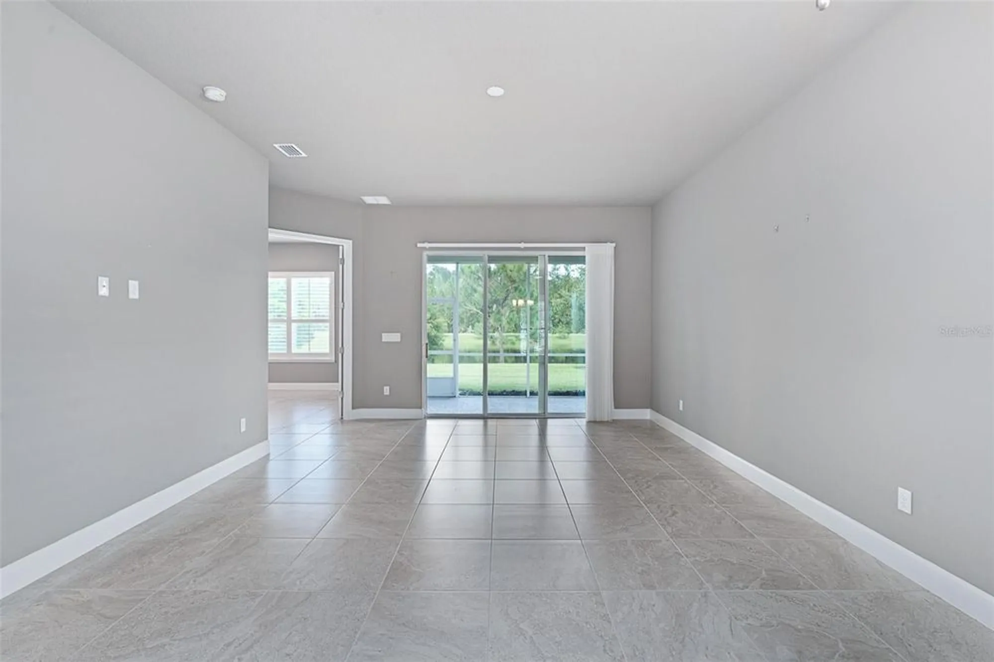 Property Slideshow image 12 of 47 | 856 pinewood dr, Ormond Beach, FL, 32174