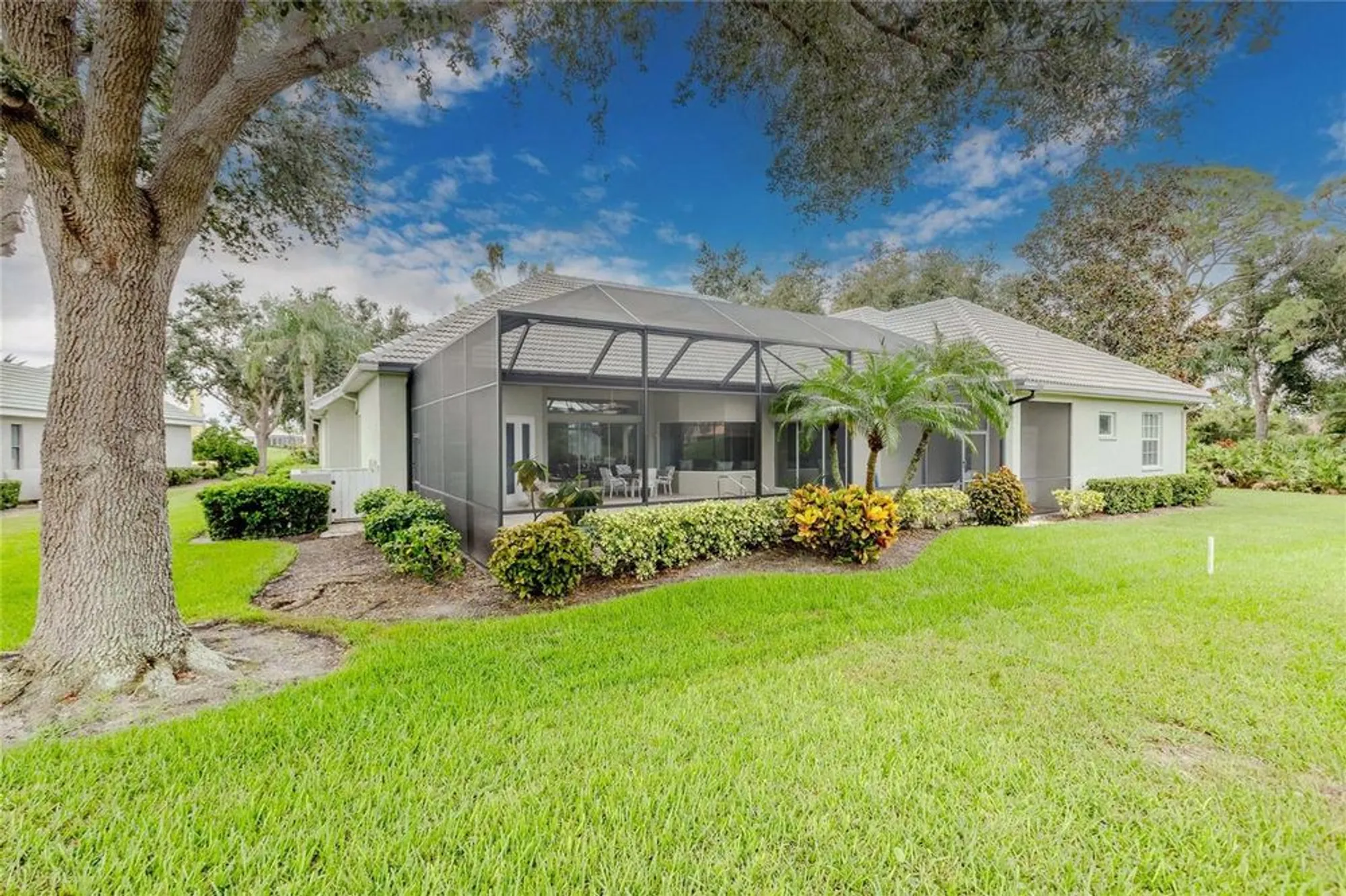 Property Slideshow image 18 of 84 | 442 tremingham way, Venice, FL, 34293
