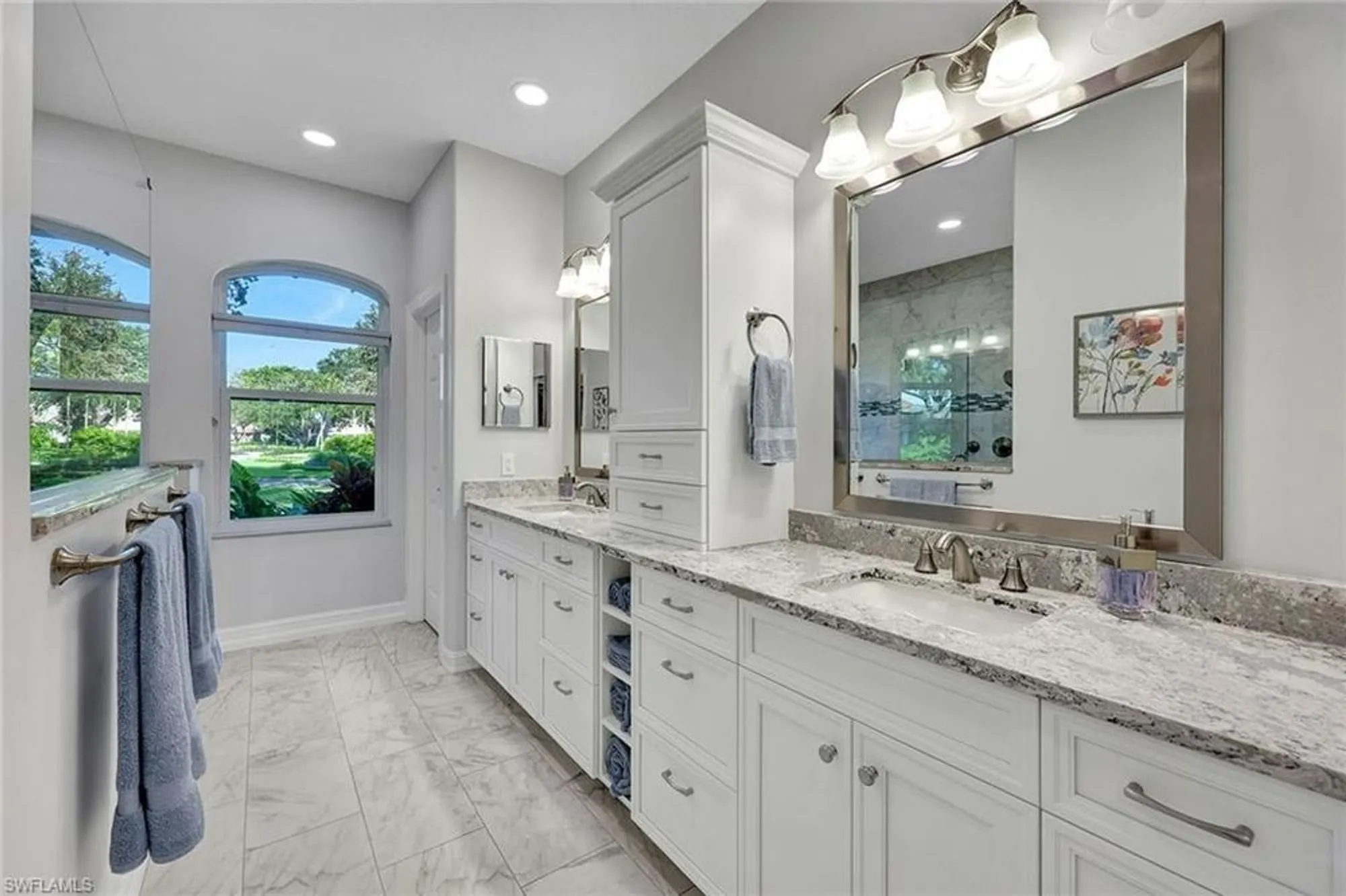 Property Slideshow image 12 of 50 | 25011 goldcrest dr, Bonita Springs, FL, 34134