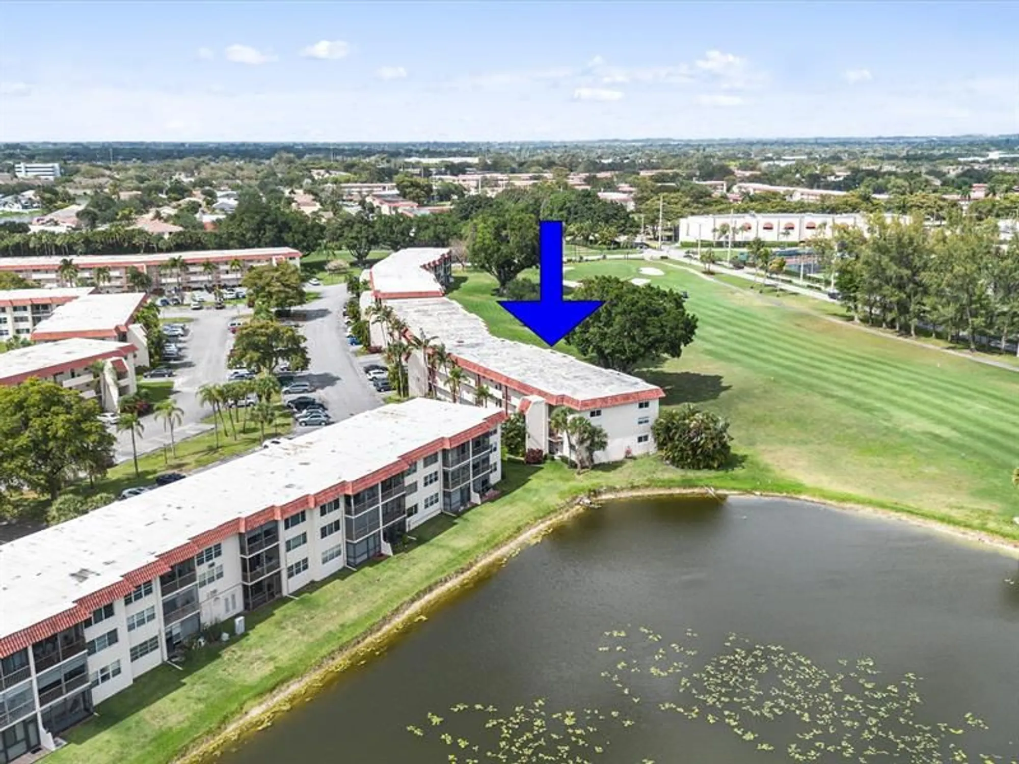 Property Slideshow image 7 of 44 | 9300 n hollybrook lake dr 303, Pembroke Pines, FL, 33025
