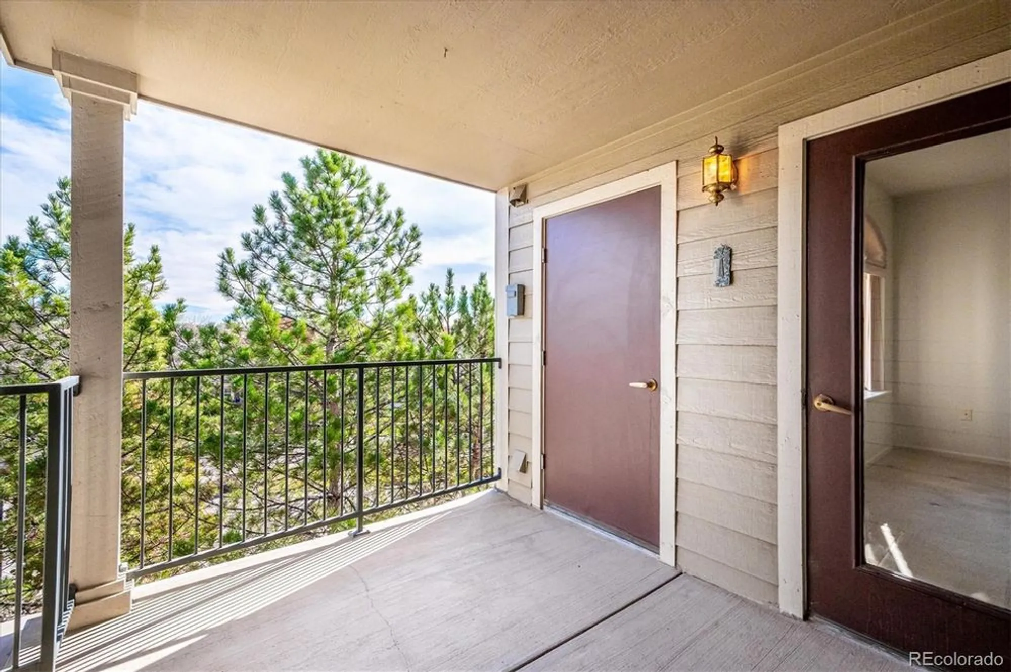 Property Slideshow image 10 of 39 | 2896 w riverwalk cir a304, Littleton, CO, 80123