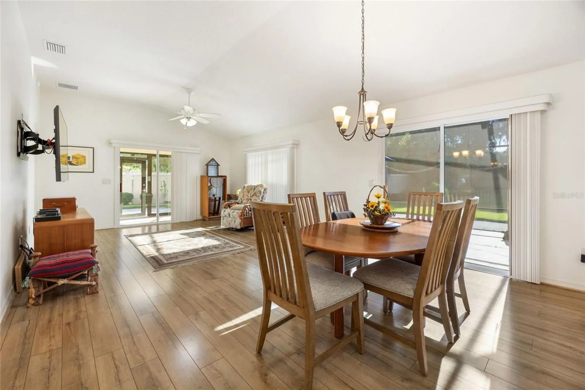 Property Slideshow image 16 of 37 | 431 jarquin way, The Villages, FL, 32162