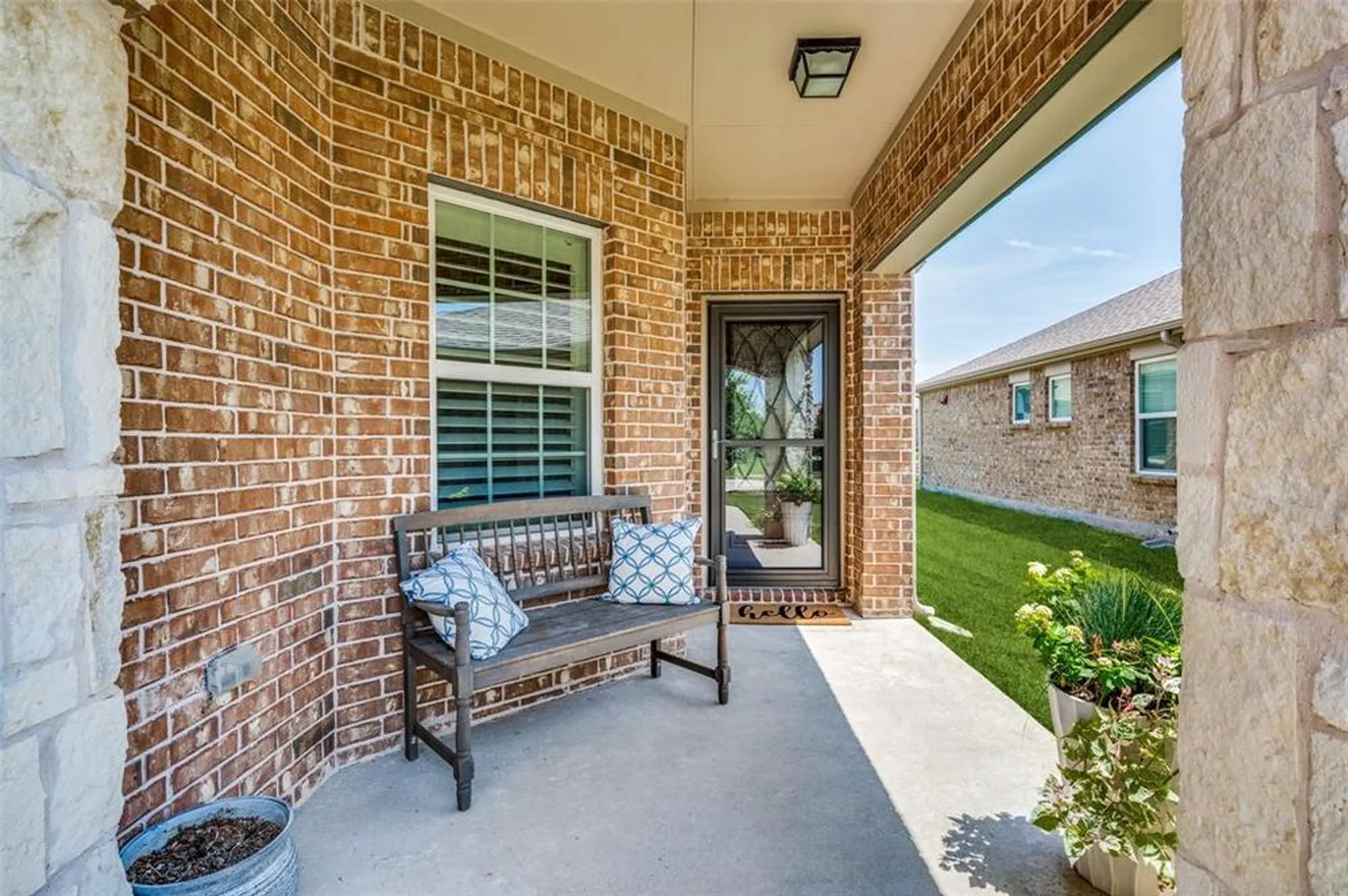 Property Slideshow image 9 of 40 | 6726 hickory creek dr, Frisco, TX, 75036