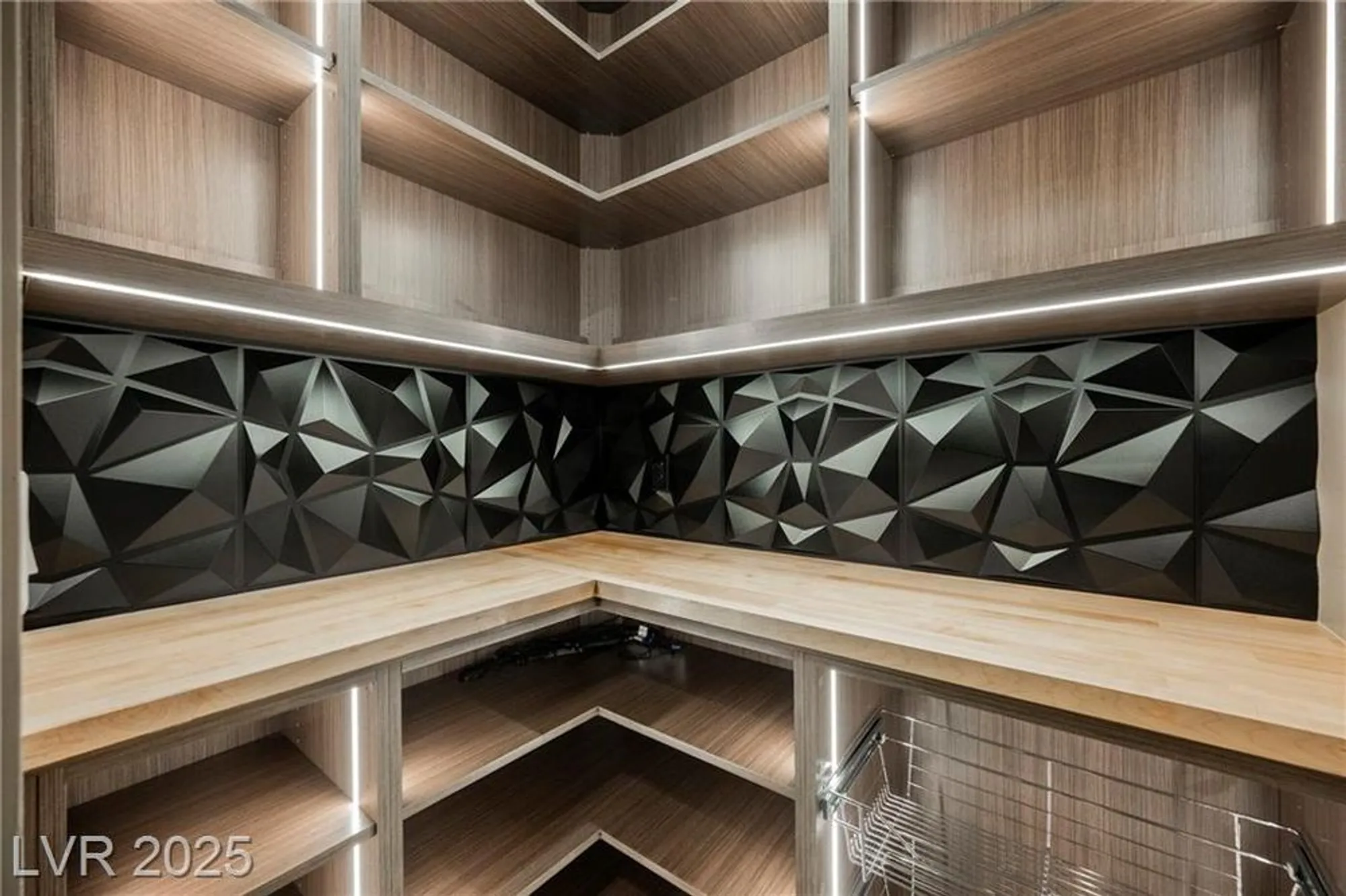 Property Slideshow image 25 of 93 | 20 falling canyon ct, Henderson, NV, 89011