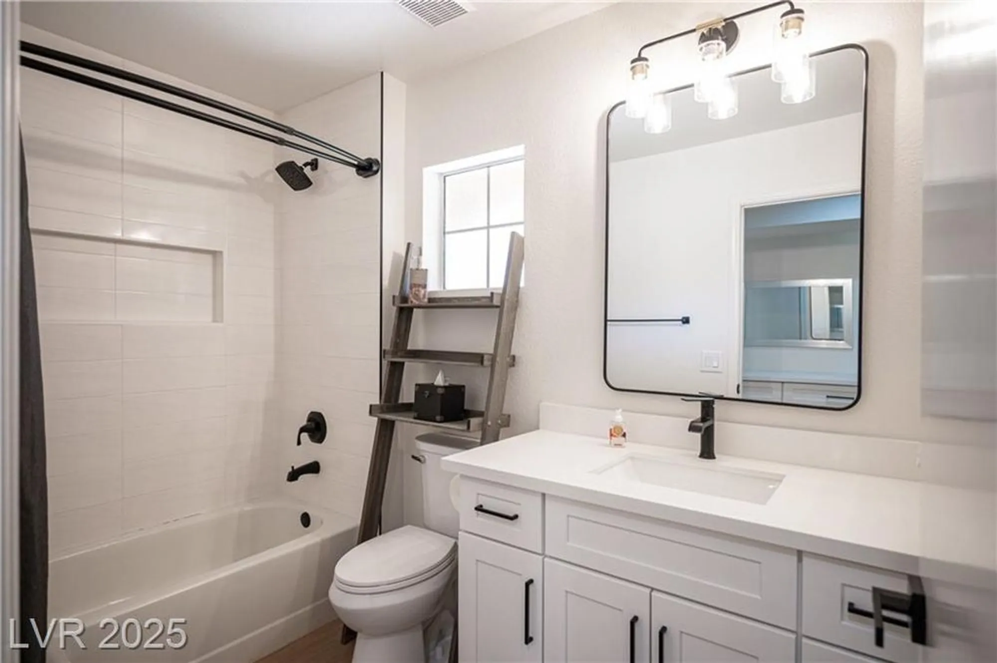 Property Slideshow image 39 of 72 | 2548 tumble brook dr, Las Vegas, NV, 89134