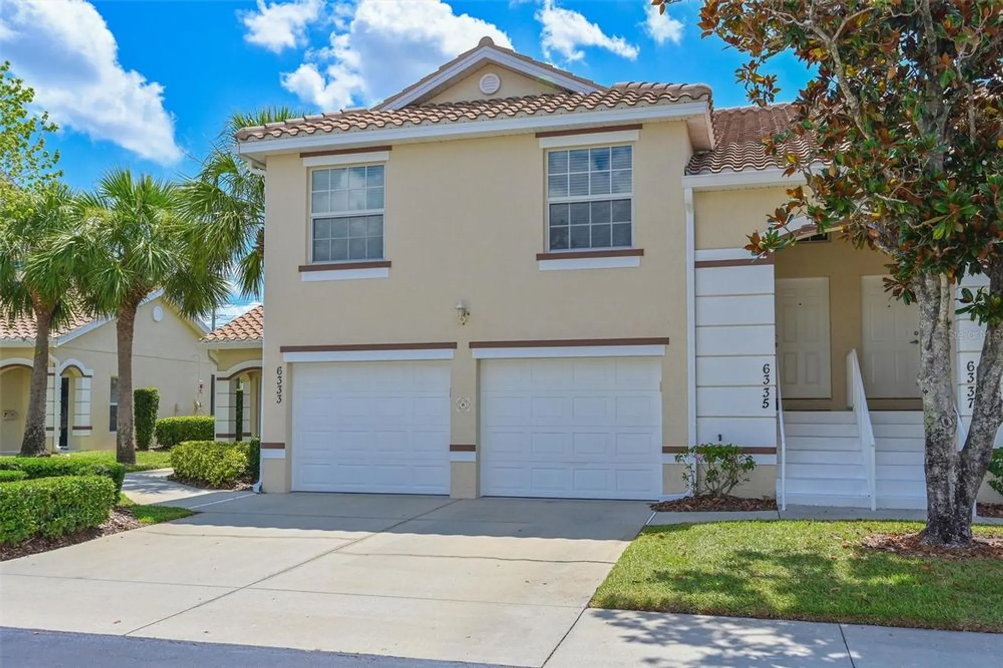 Property Slideshow image 1 of 28 | 6335 bay cedar ln, Bradenton, FL, 34203