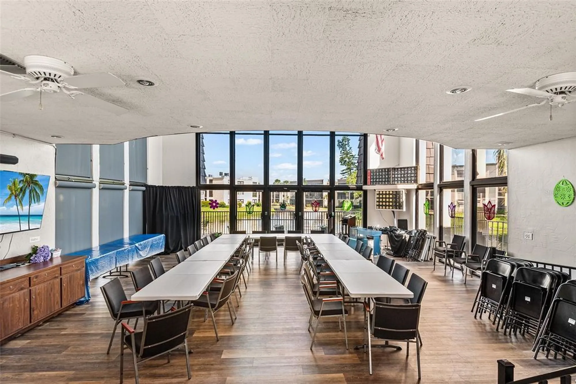 Property Slideshow image 30 of 37 | 14130 rosemary ln 1202, Largo, FL, 33774