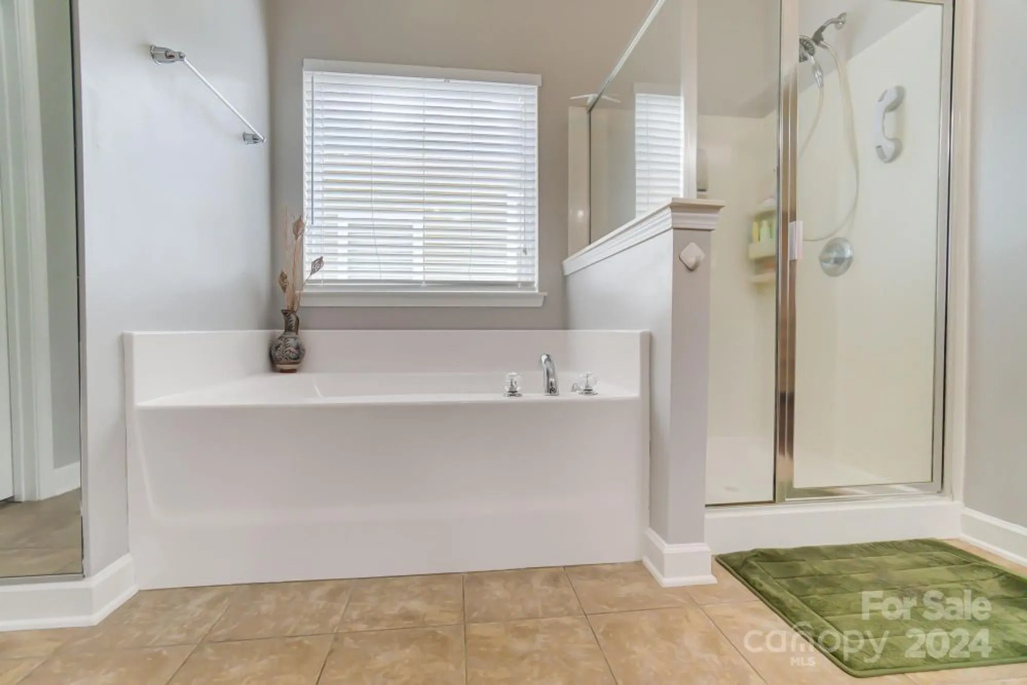 Property Slideshow image 16 of 47 | 8928 carneros creek rd, Charlotte, NC, 28214