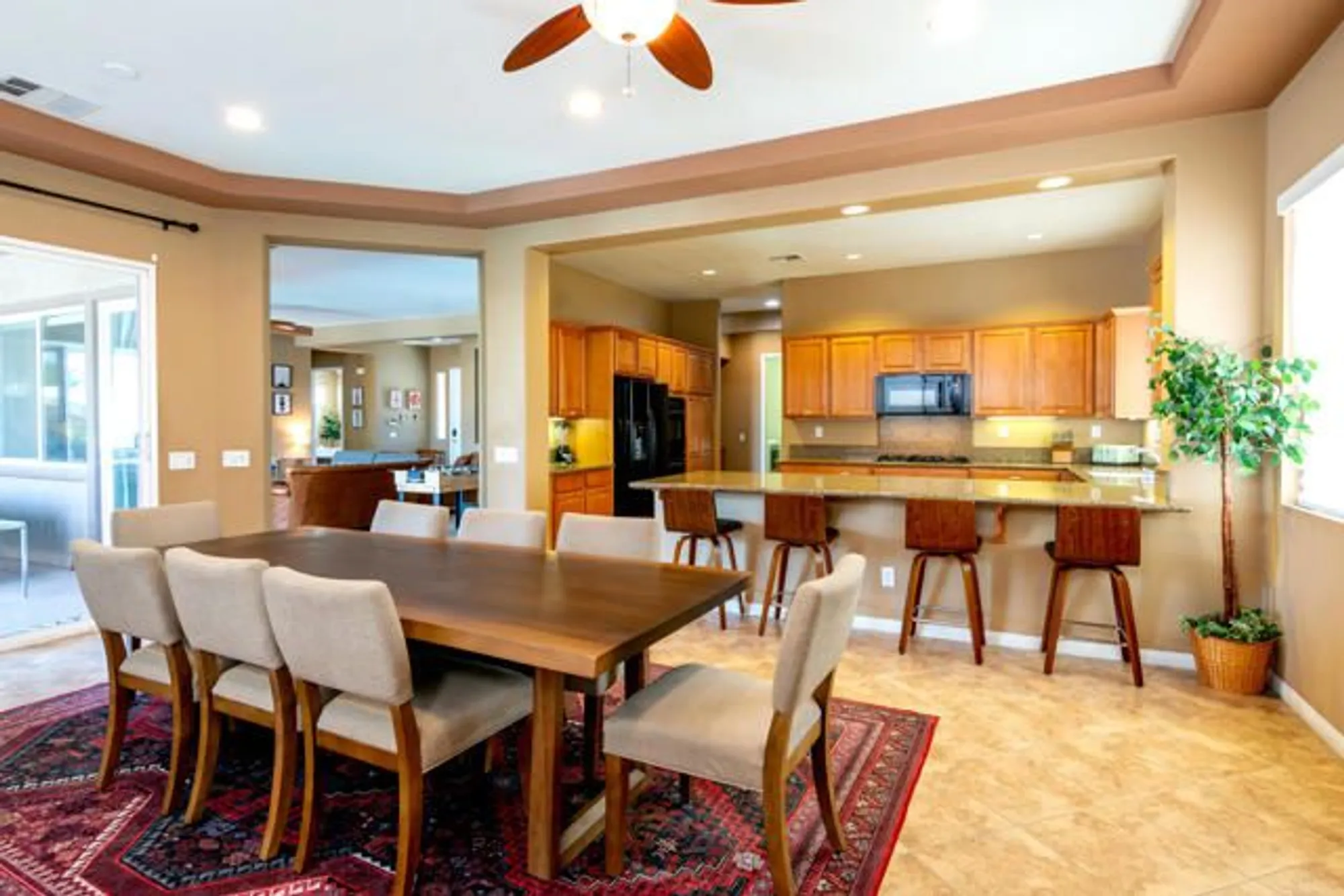 Property Slideshow image 13 of 53 | 43597 spiaggia pl, Indio, CA, 92203