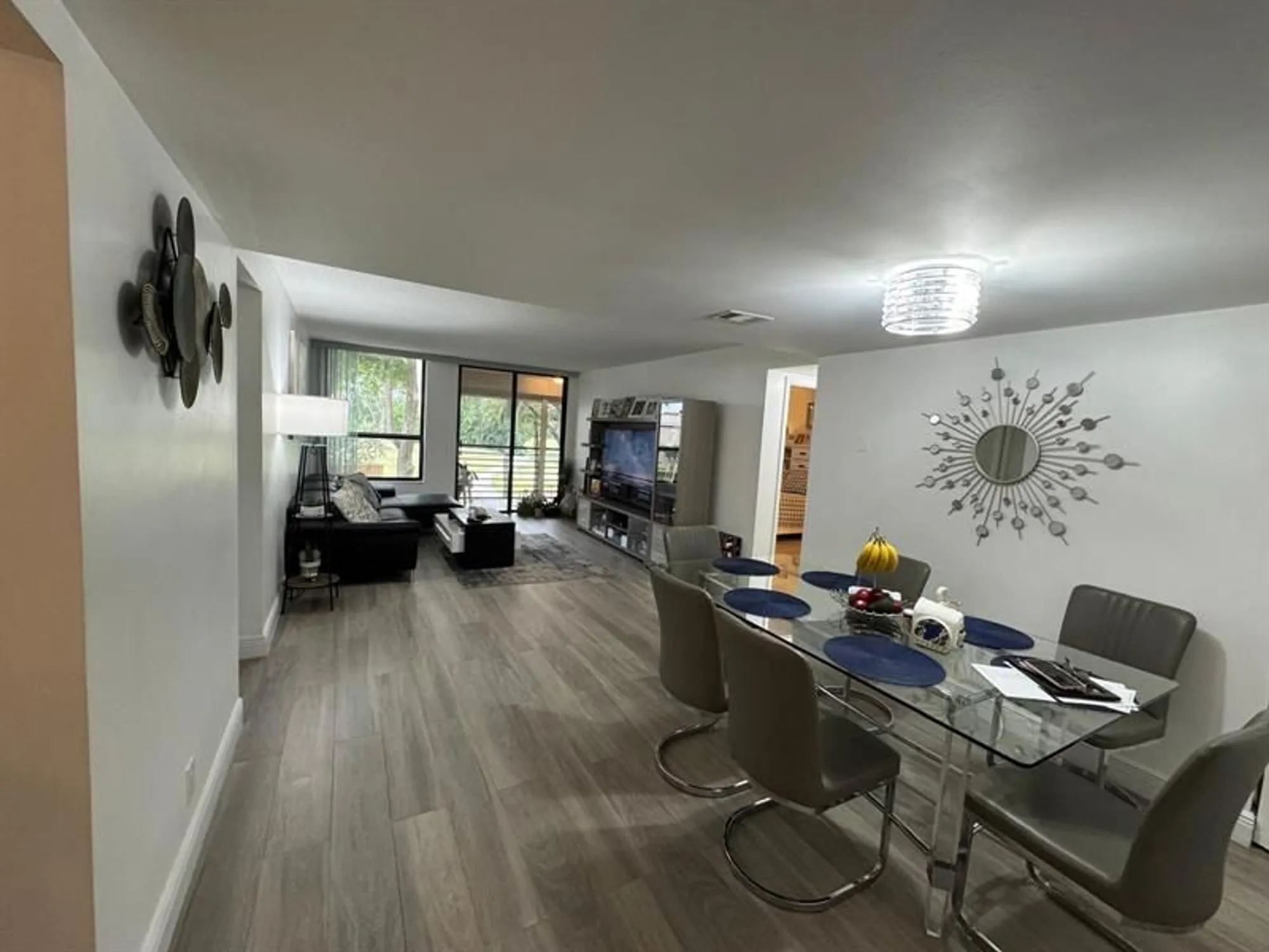 Property Slideshow image 8 of 40 | 6701 n university dr apt 216, Tamarac, FL, 33321