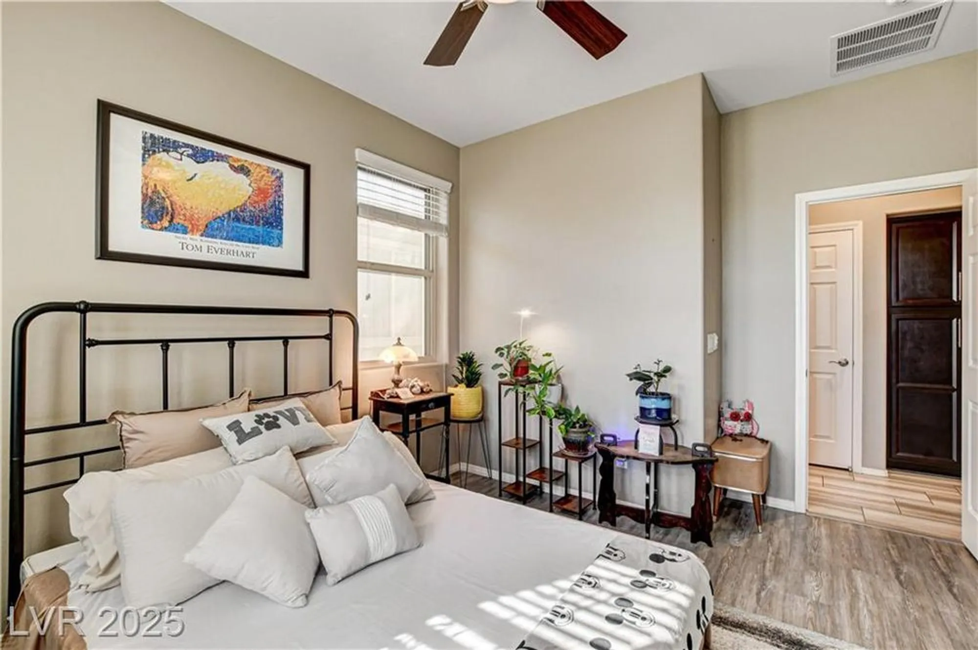 Property Slideshow image 9 of 63 | 3712 corte bella hills ave, North Las Vegas, NV, 89081