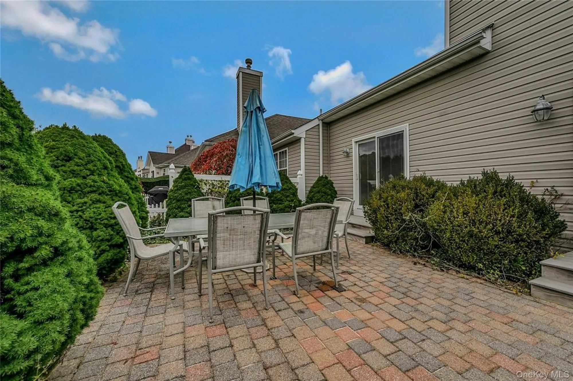 Property Slideshow image 33 of 47 | 98 scenic lake dr, Riverhead, NY, 11901