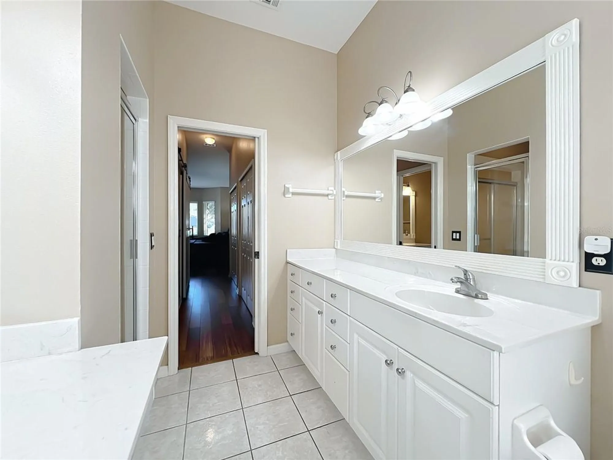 Property Slideshow image 16 of 50 | 6128 landings blvd, Lady Lake, FL, 32159
