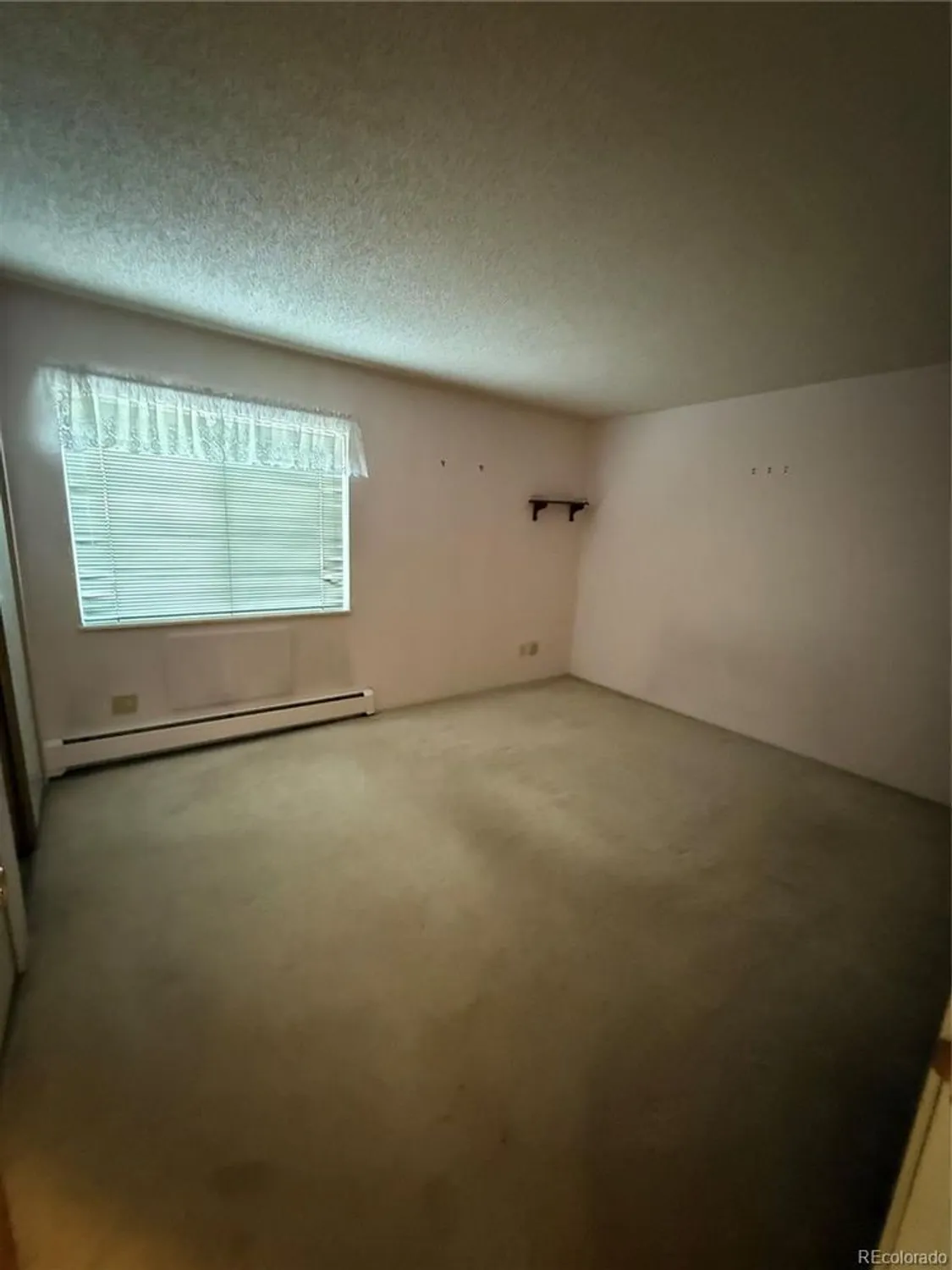 Property Slideshow image 4 of 8 | 13800 e marina dr 112, Aurora, CO, 80014