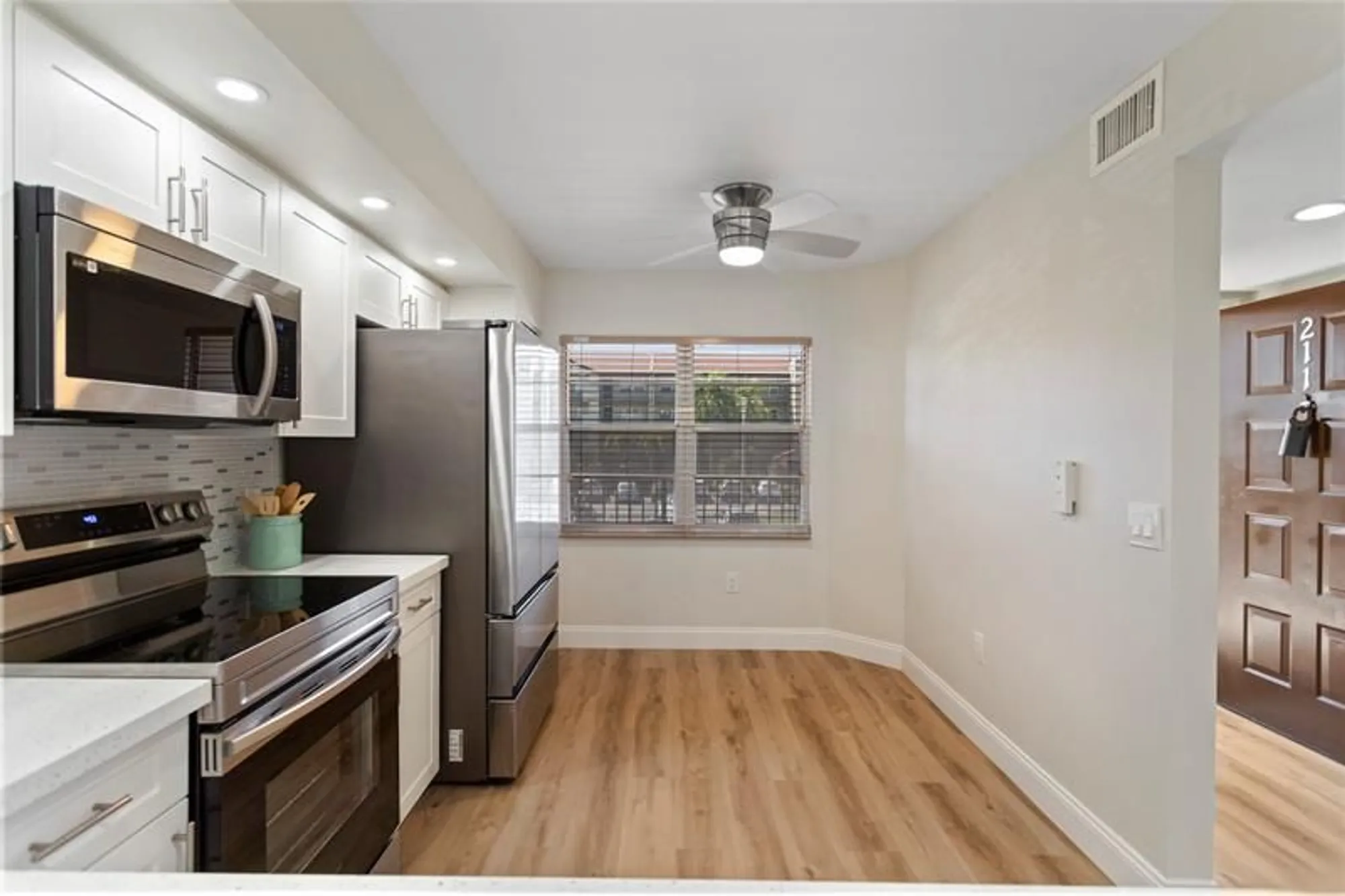 Property Slideshow image 10 of 50 | 1501 sw 131st way p211, Pembroke Pines, FL, 33027