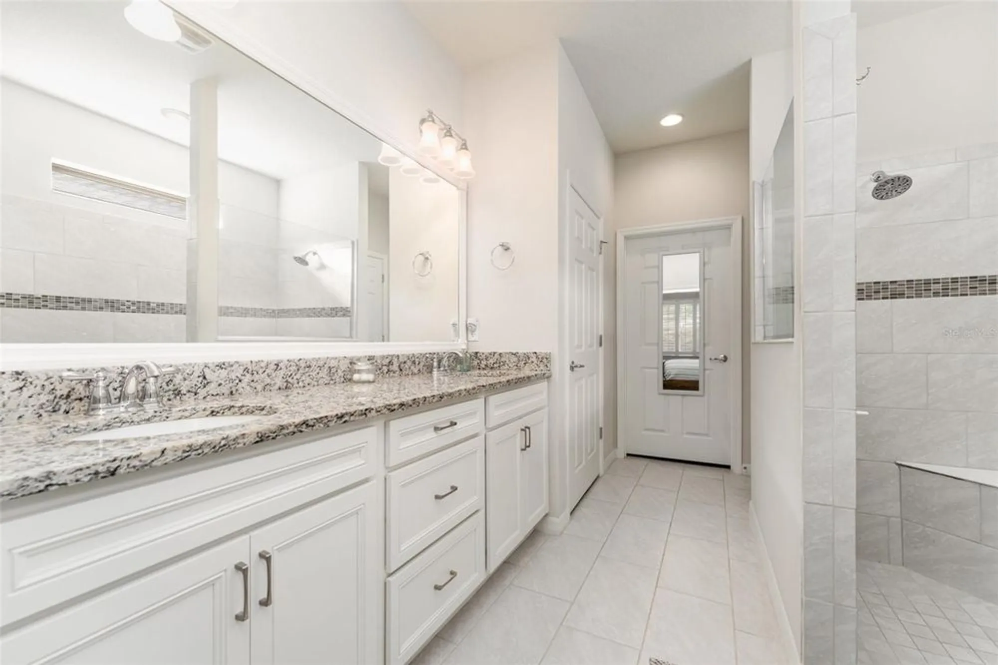 Property Slideshow image 15 of 53 | 409 almansa st, Davenport, FL, 33837