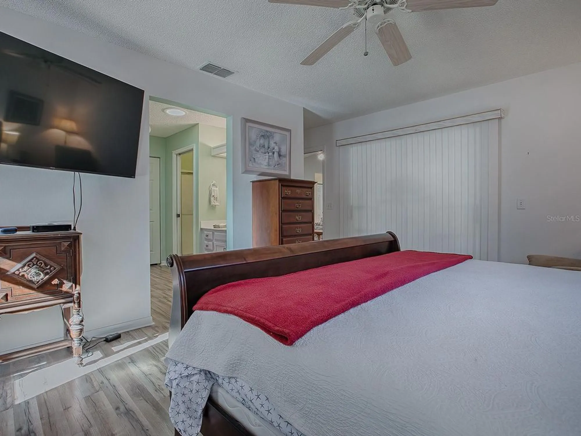 Property Slideshow image 22 of 38 | 32622 oak park dr, Leesburg, FL, 34748