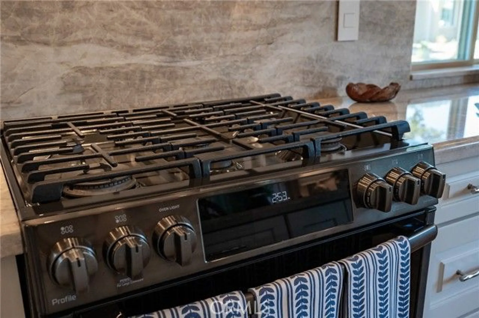 Property Slideshow image 24 of 32 | 8856 sutter cir, Huntington Beach, CA, 92646