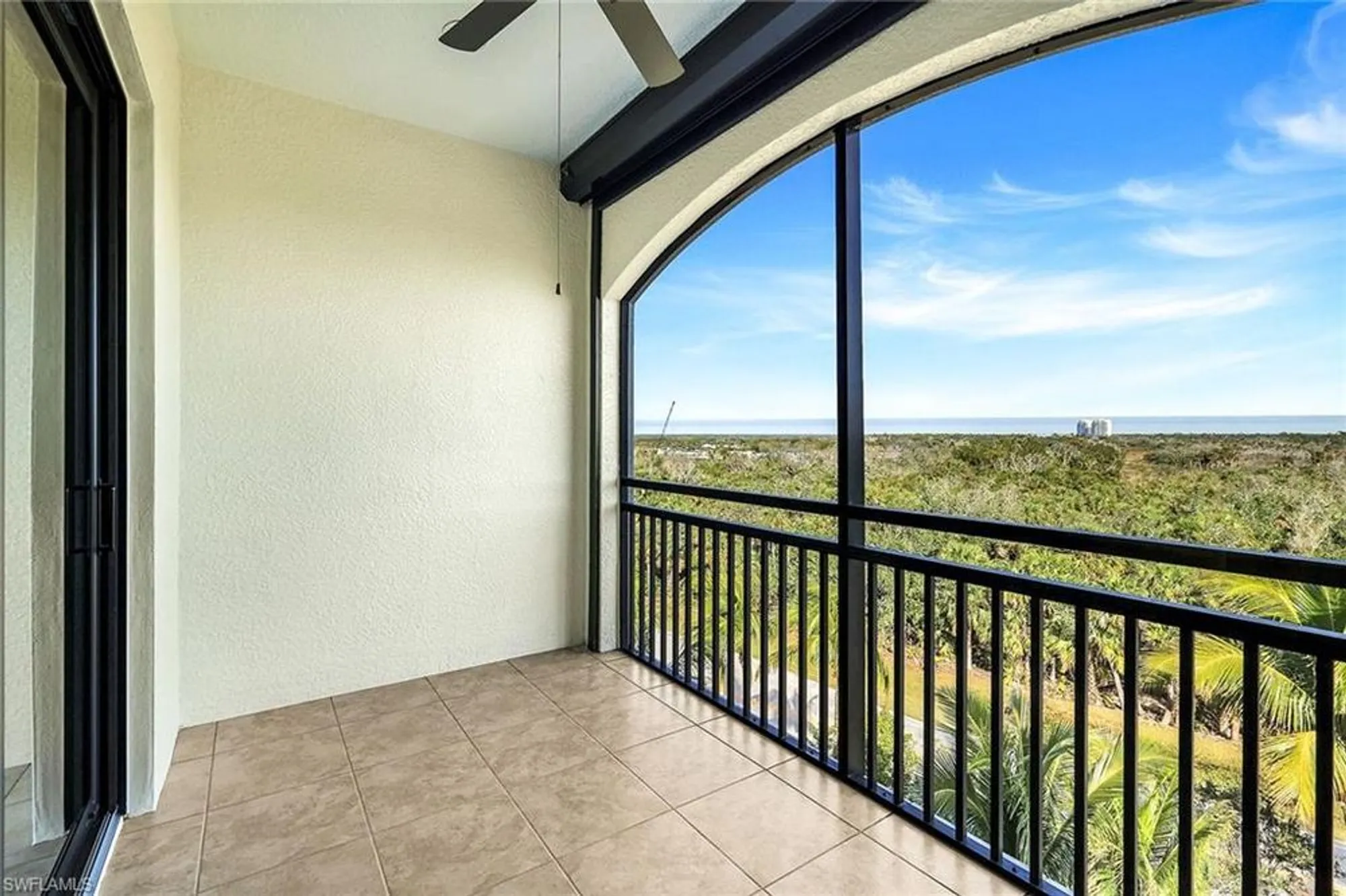 Property Slideshow image 17 of 49 | 4780 via del corso ln 402, Bonita Springs, FL, 34134
