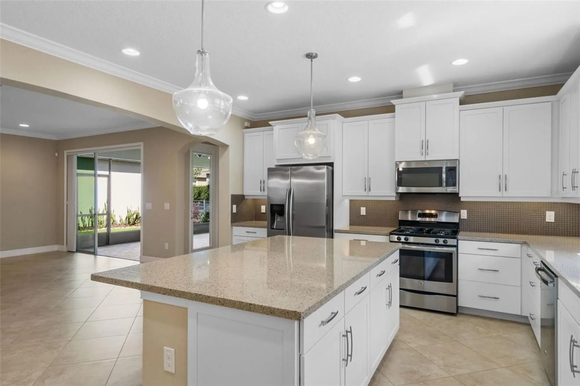 Property Slideshow image 9 of 67 | 2602 stargrass cir, Clermont, FL, 34715