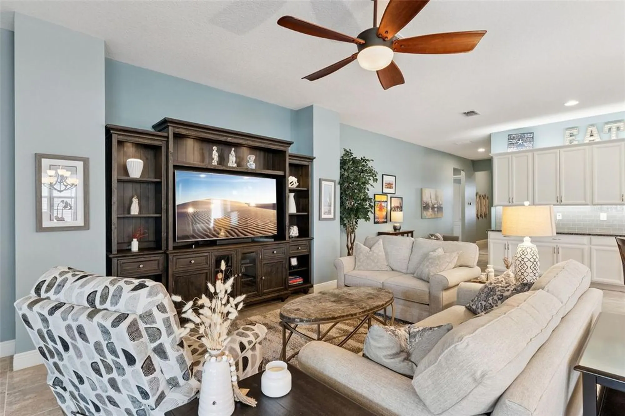 Property Slideshow image 10 of 29 | 5003 e fountainwood dr, Saint Cloud, FL, 34772