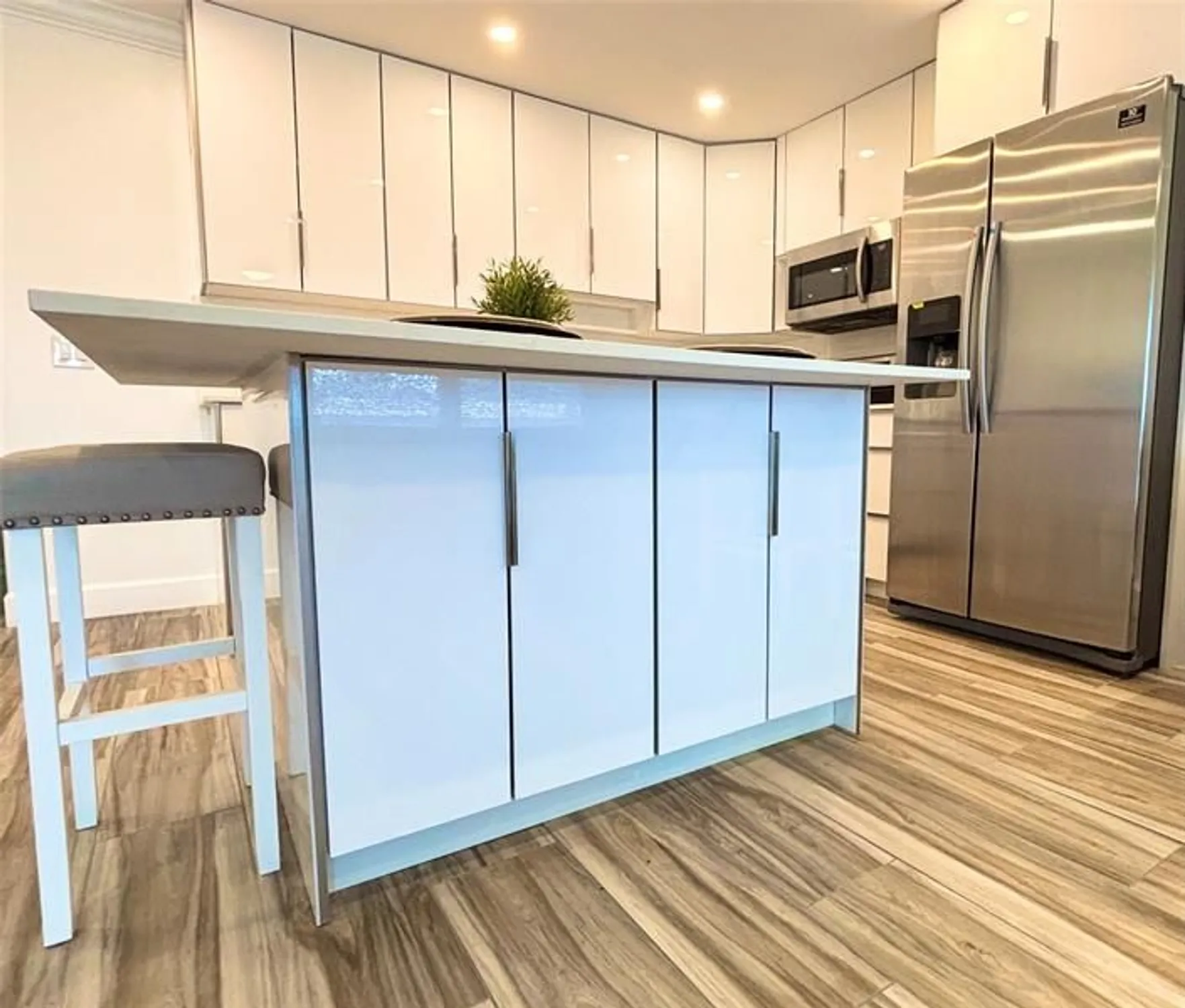 Property Slideshow image 8 of 70 | 279 oakridge p # 279, Deerfield Beach, FL, 33442