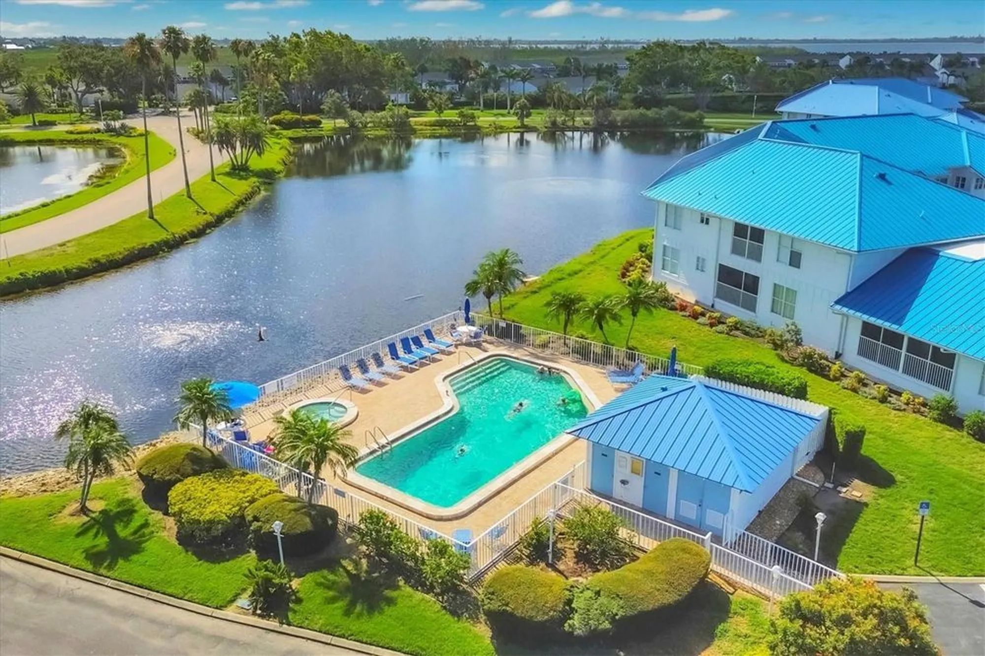 Property Slideshow image 19 of 29 | 840 audubon dr, Bradenton, FL, 34209