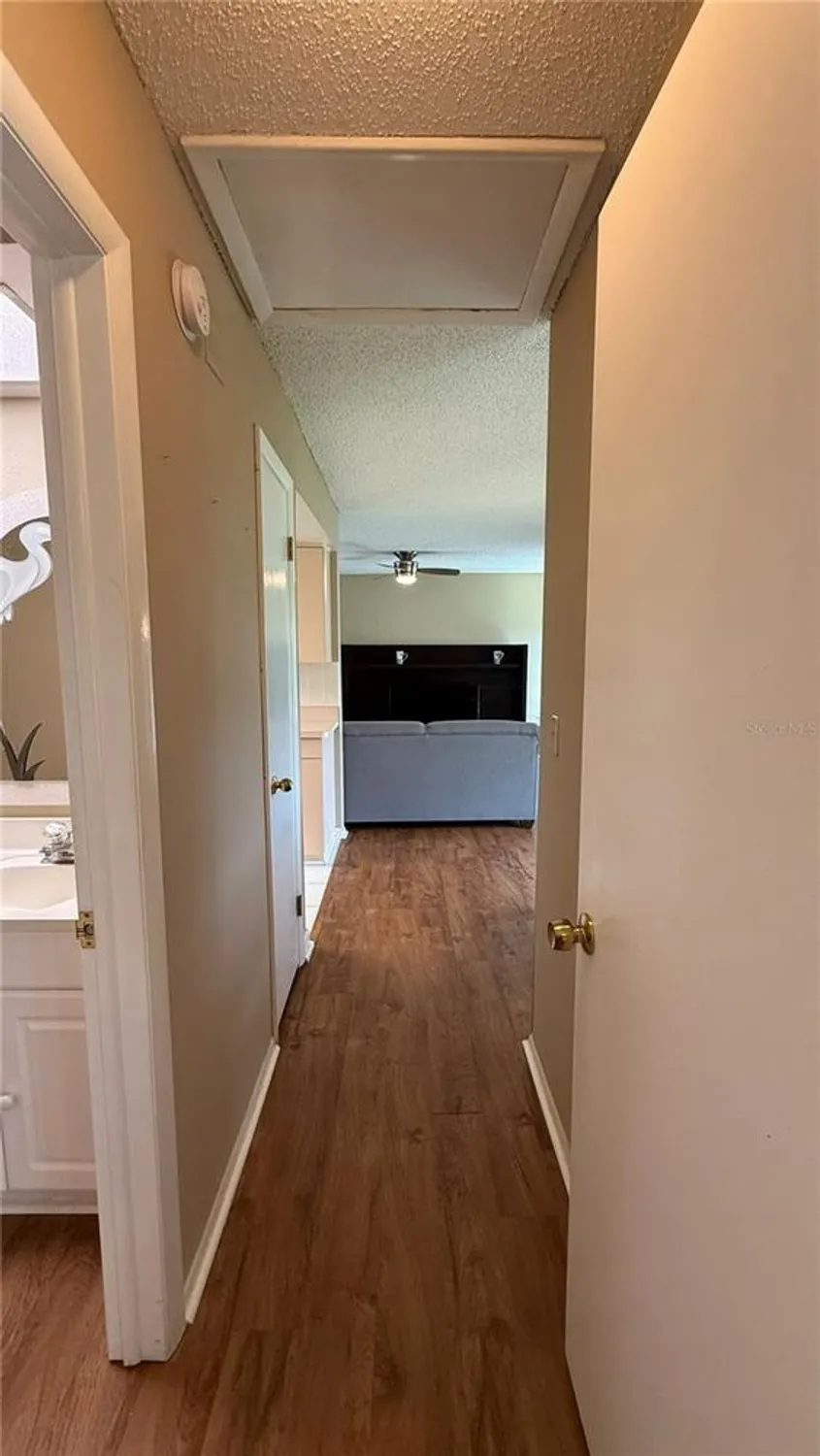 Property Slideshow image 21 of 51 | 2722 sherbrooke ln d, Palm Harbor, FL, 34684