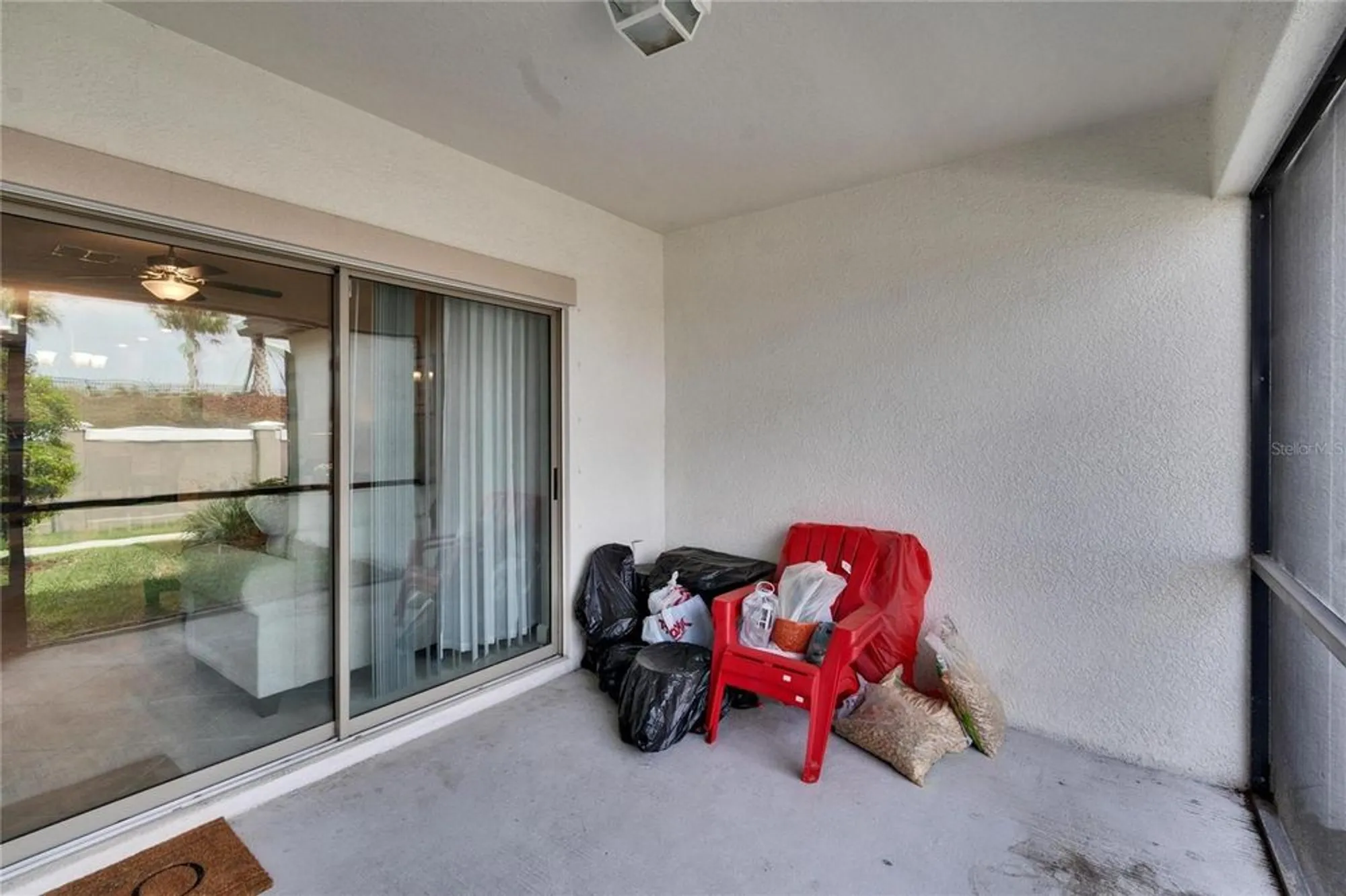 Property Slideshow image 38 of 97 | 16927 april plush dr, Wimauma, FL, 33598