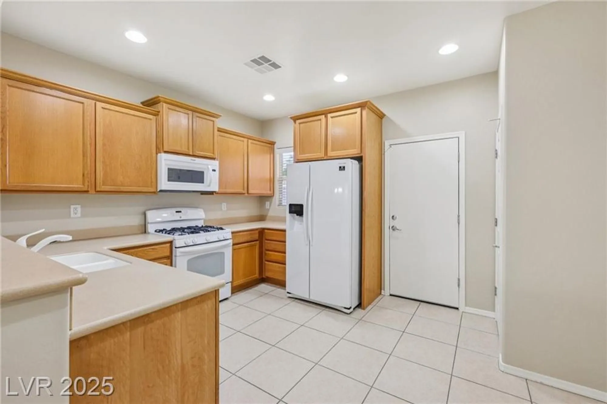 Property Slideshow image 15 of 48 | 3369 hackney horse ct, Las Vegas, NV, 89122