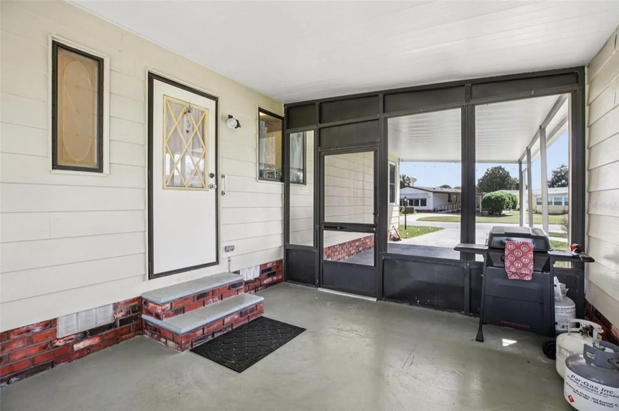 Property Slideshow image 4 of 31 | 1707 lilly ln, The Villages, FL, 32159