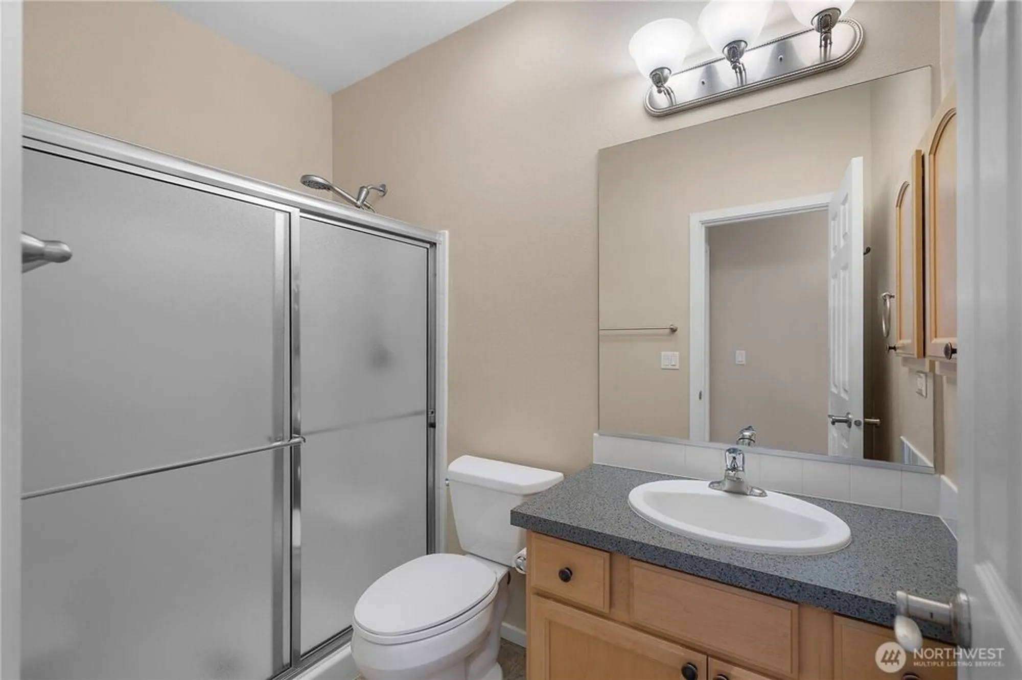 Property Slideshow image 10 of 39 | 4812 spokane st, Lacey, WA, 98516