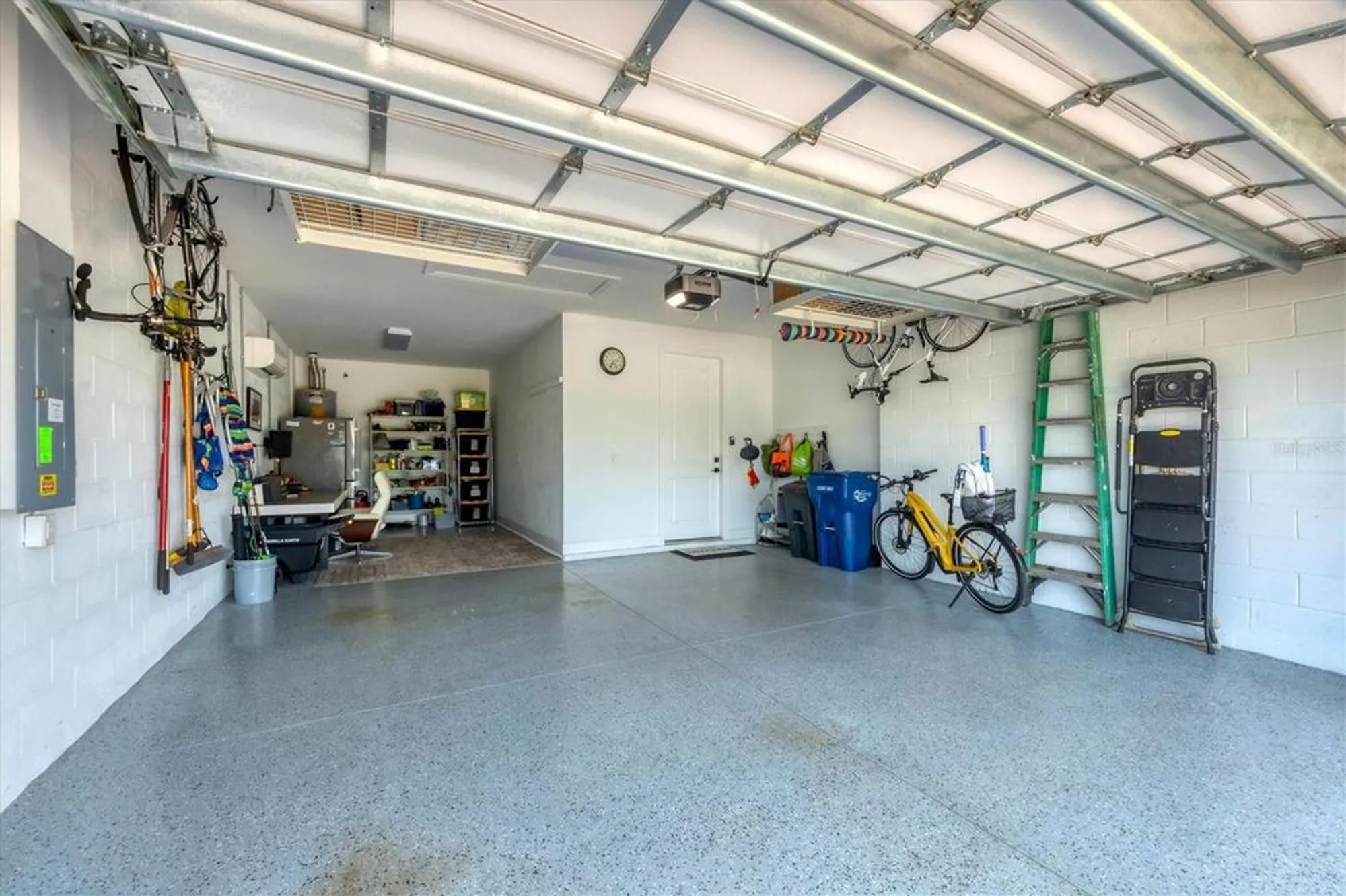 Property Slideshow image 33 of 73 | 17546 northwood pl, Bradenton, FL, 34202