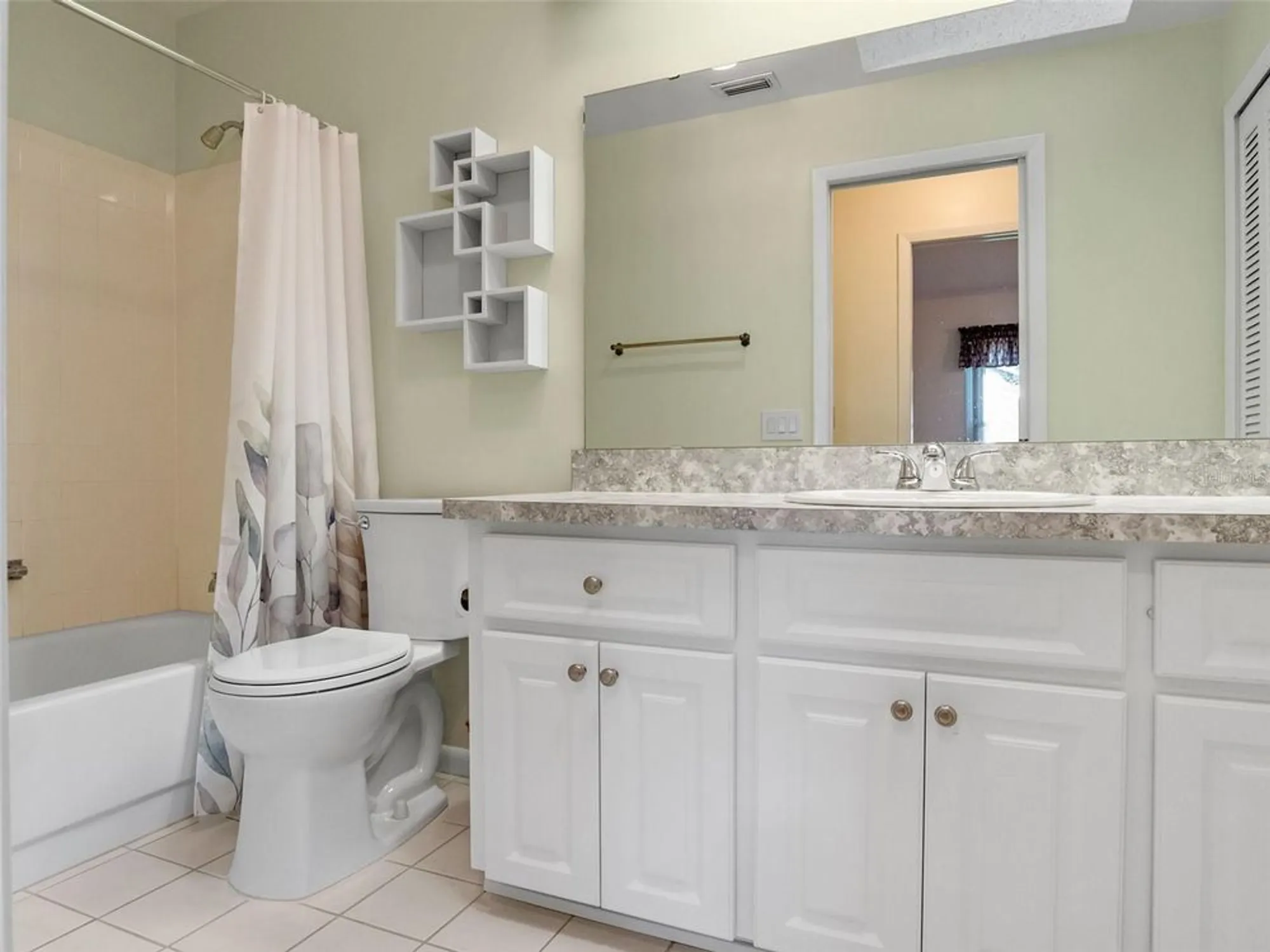 Property Slideshow image 31 of 86 | 26632 evert st, Leesburg, FL, 34748
