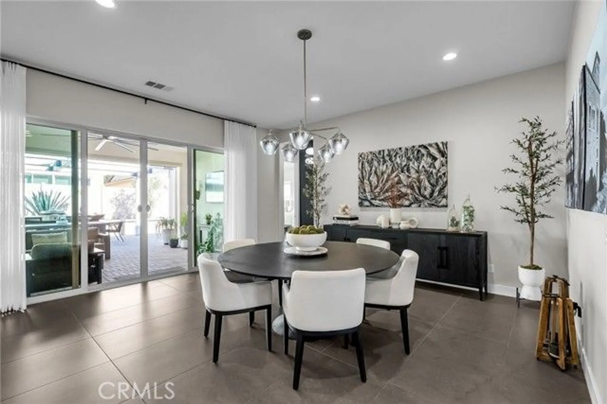 Property Slideshow image 15 of 44 | 11686 oakton way, Corona, CA, 92883