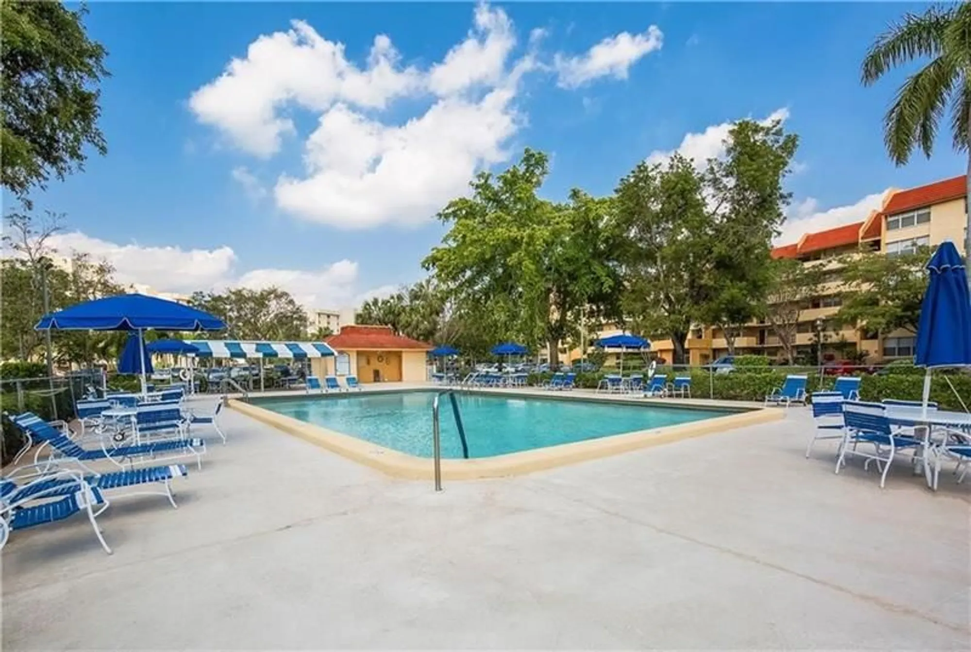 Property Slideshow image 32 of 33 | 3485 environ blvd c106, Lauderhill, FL, 33319