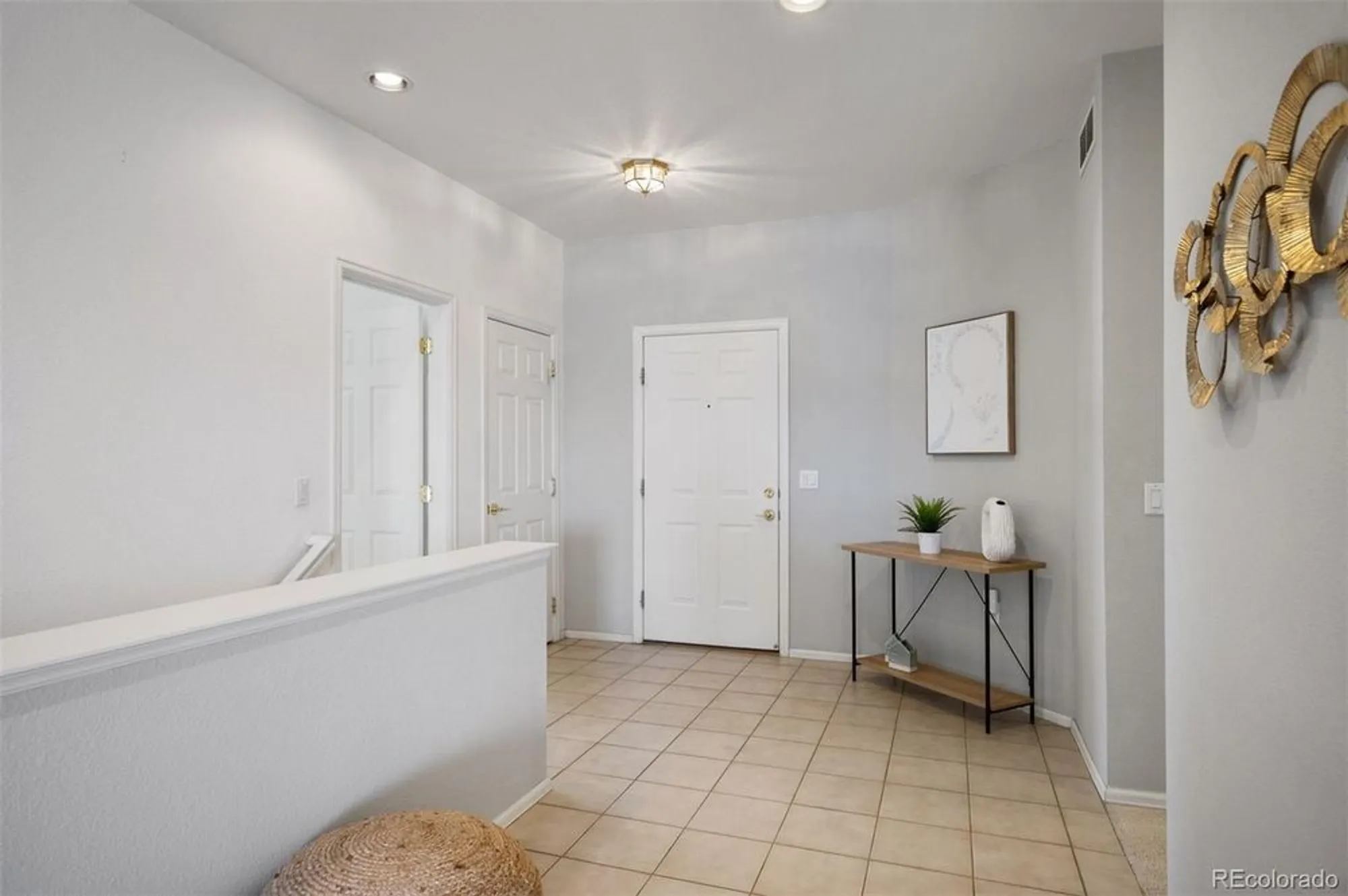 Property Slideshow image 6 of 35 | 23440 e moraine pl, Aurora, CO, 80016