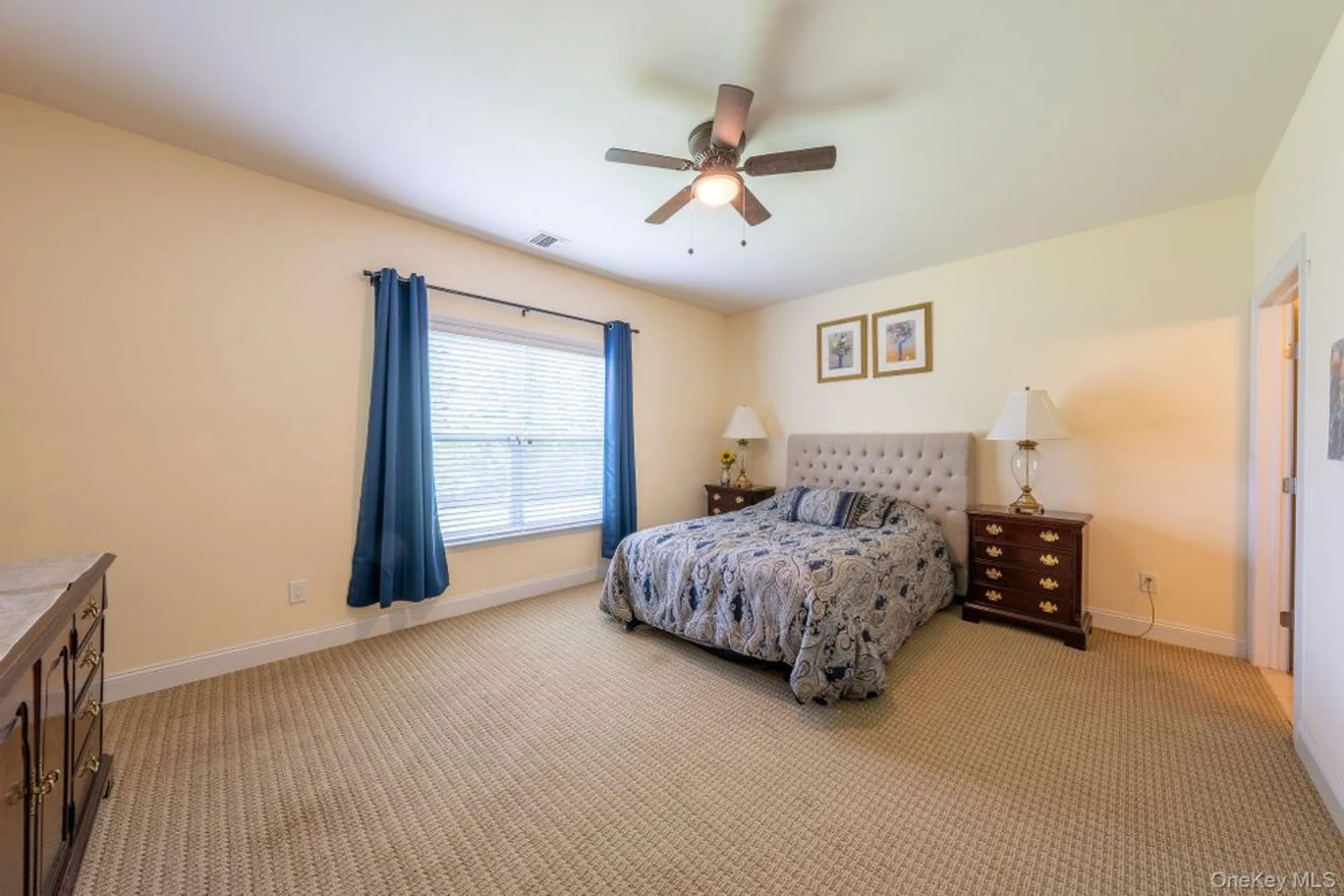 Property Slideshow image 11 of 22 | 18 kennsington ct, Riverhead, NY, 11901